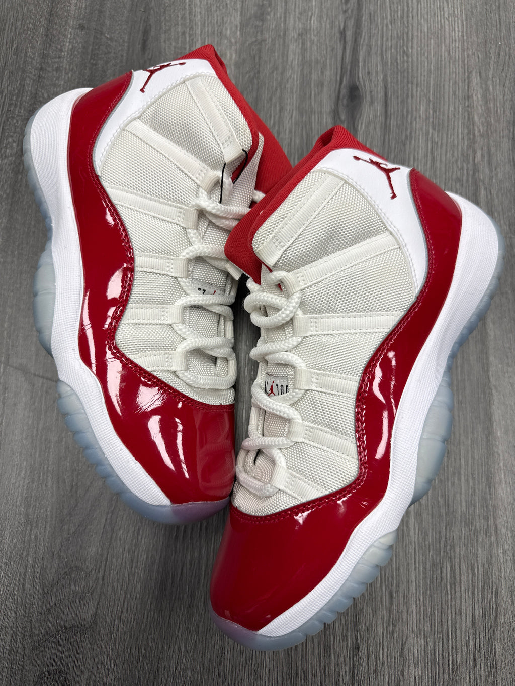 Jordan 11 Cherry GS - size 7