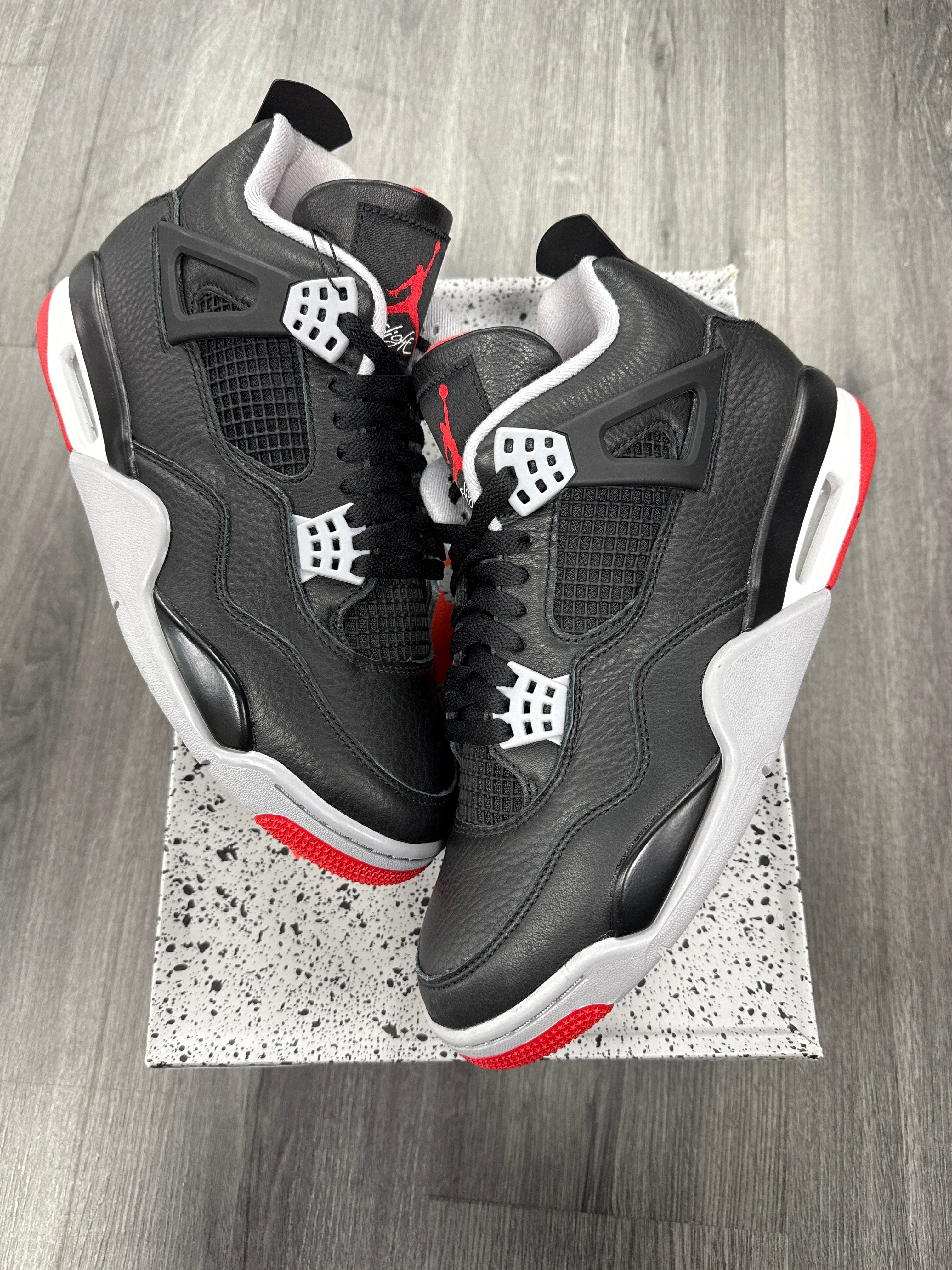 Jordan 4 Bred Reimagined - size 9.5