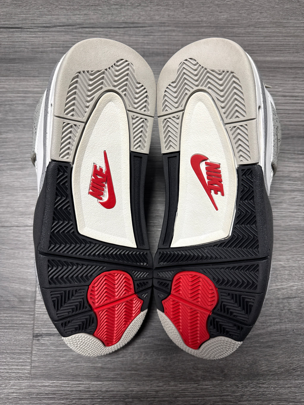 Jordan 4 White Cement - size 11