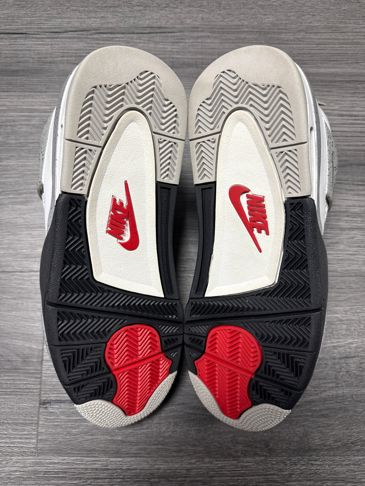 Jordan 4 White Cement - size 11