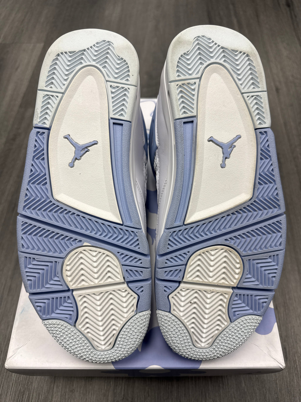 Jordan 4 Forget Me Not - size 8.5m/10w