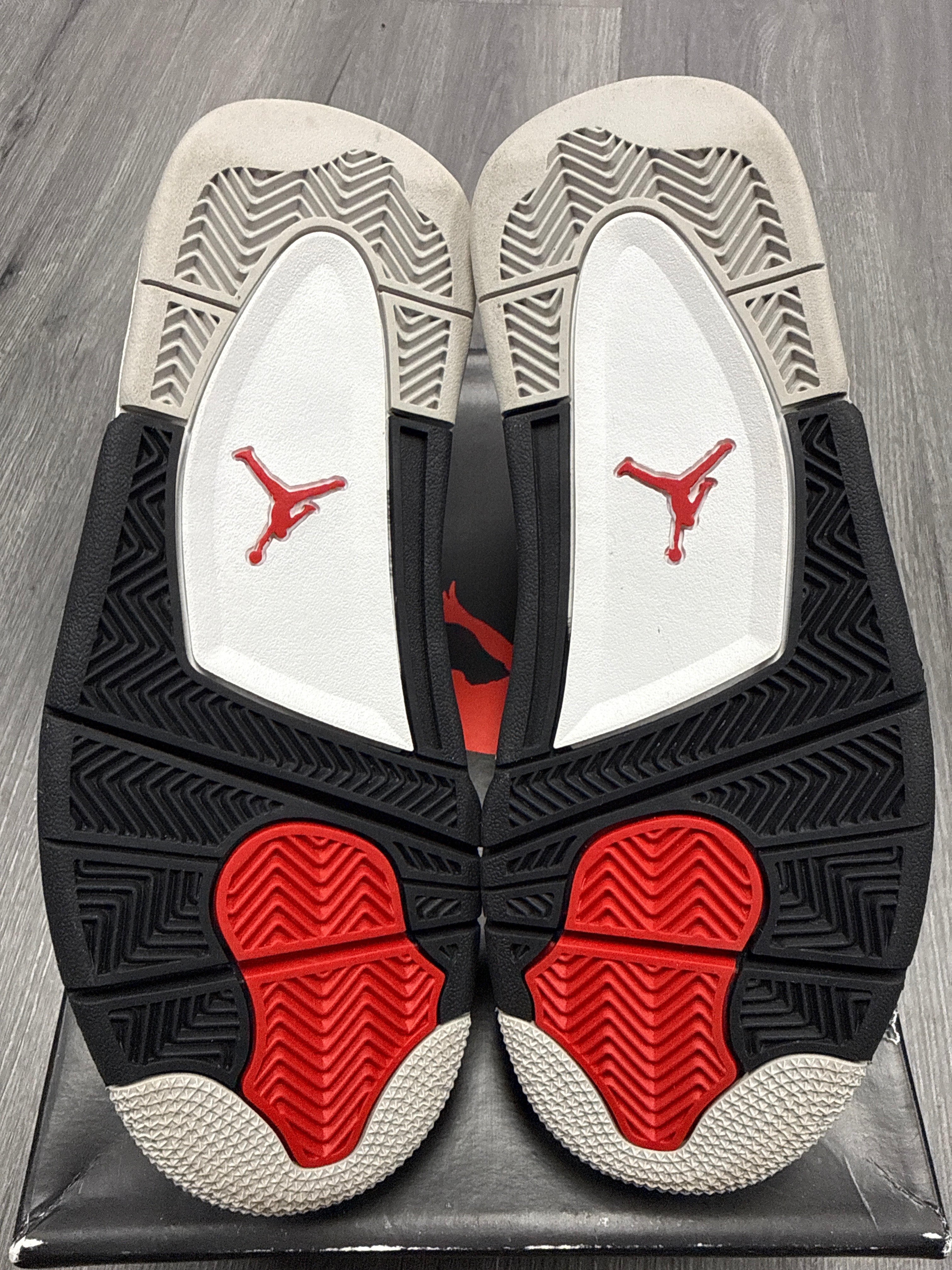 Jordan 4 White Cement GS - size 6