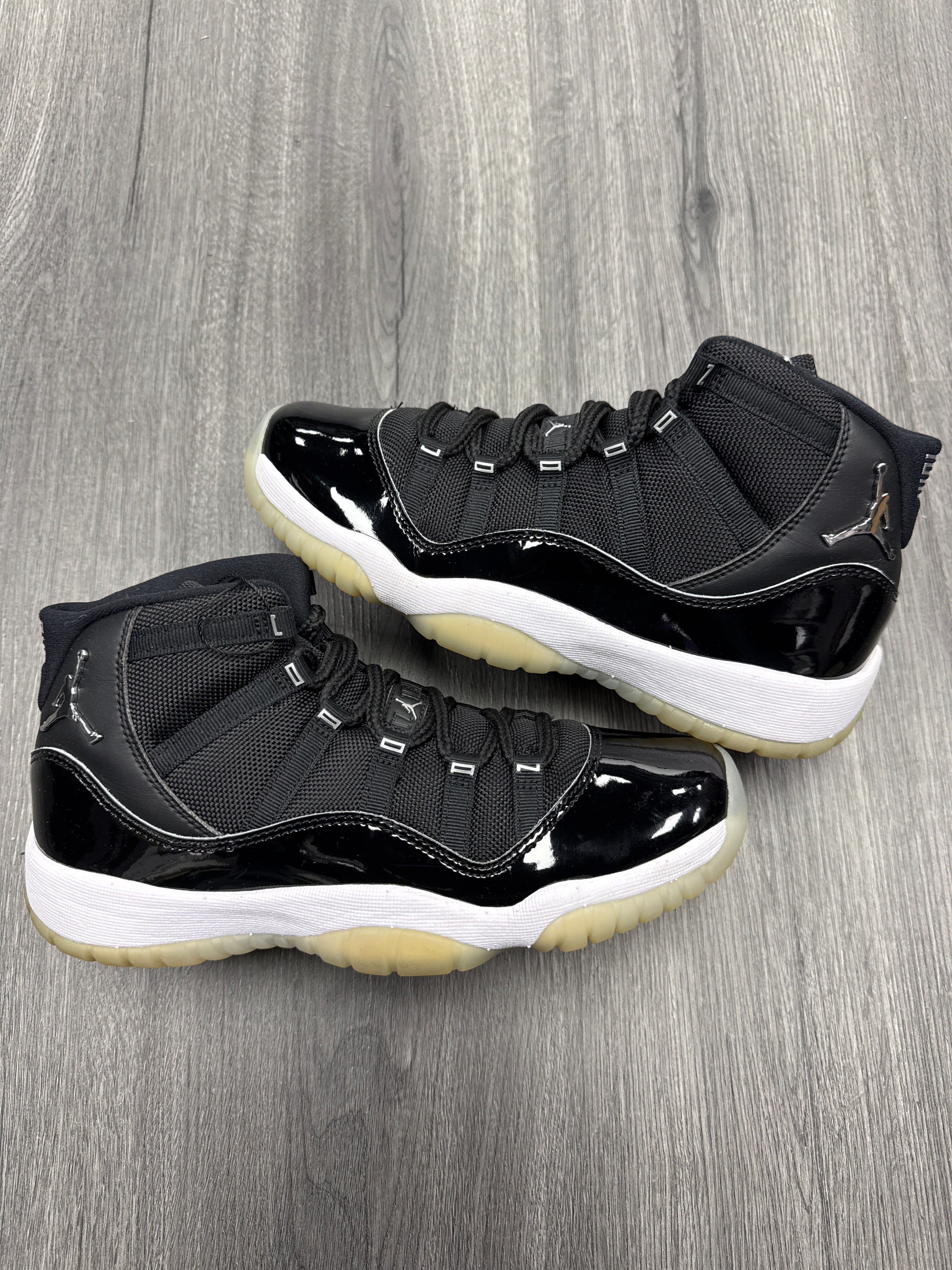 Jordan 11 Jubilee GS - size 7