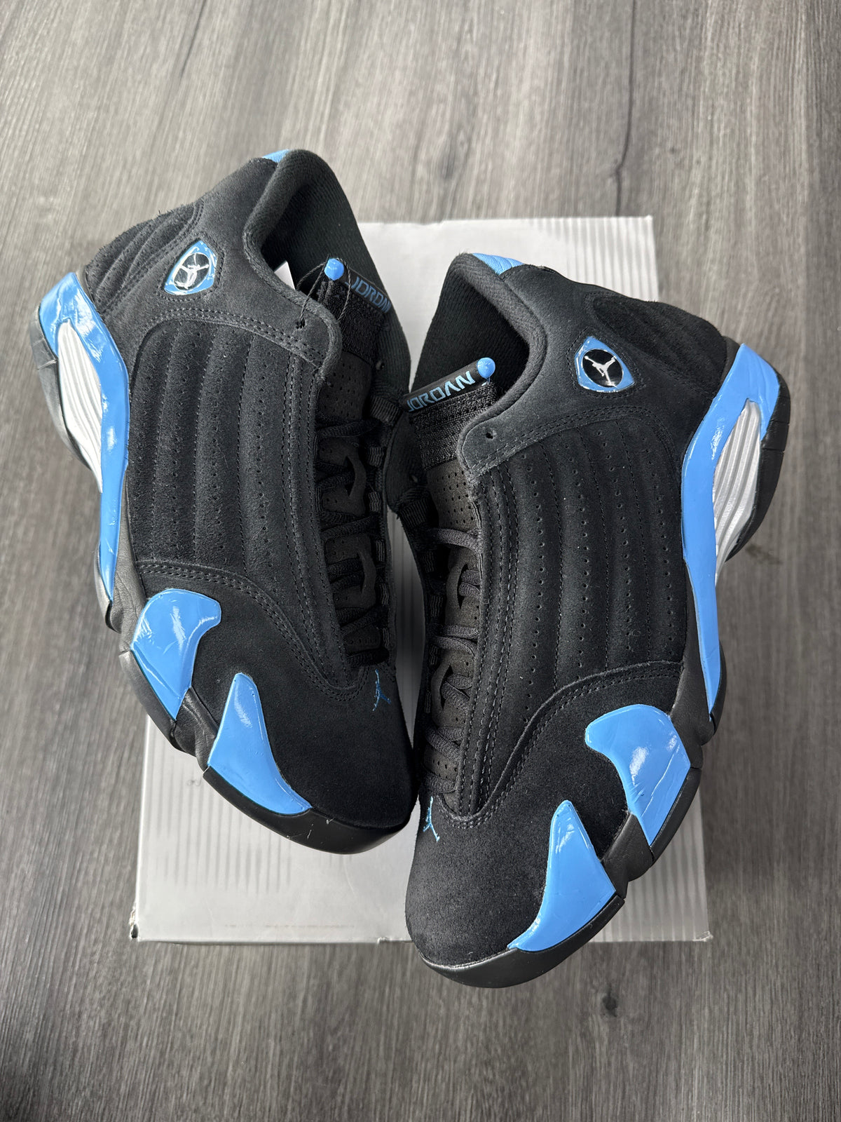 Jordan 14 UNC - size 9