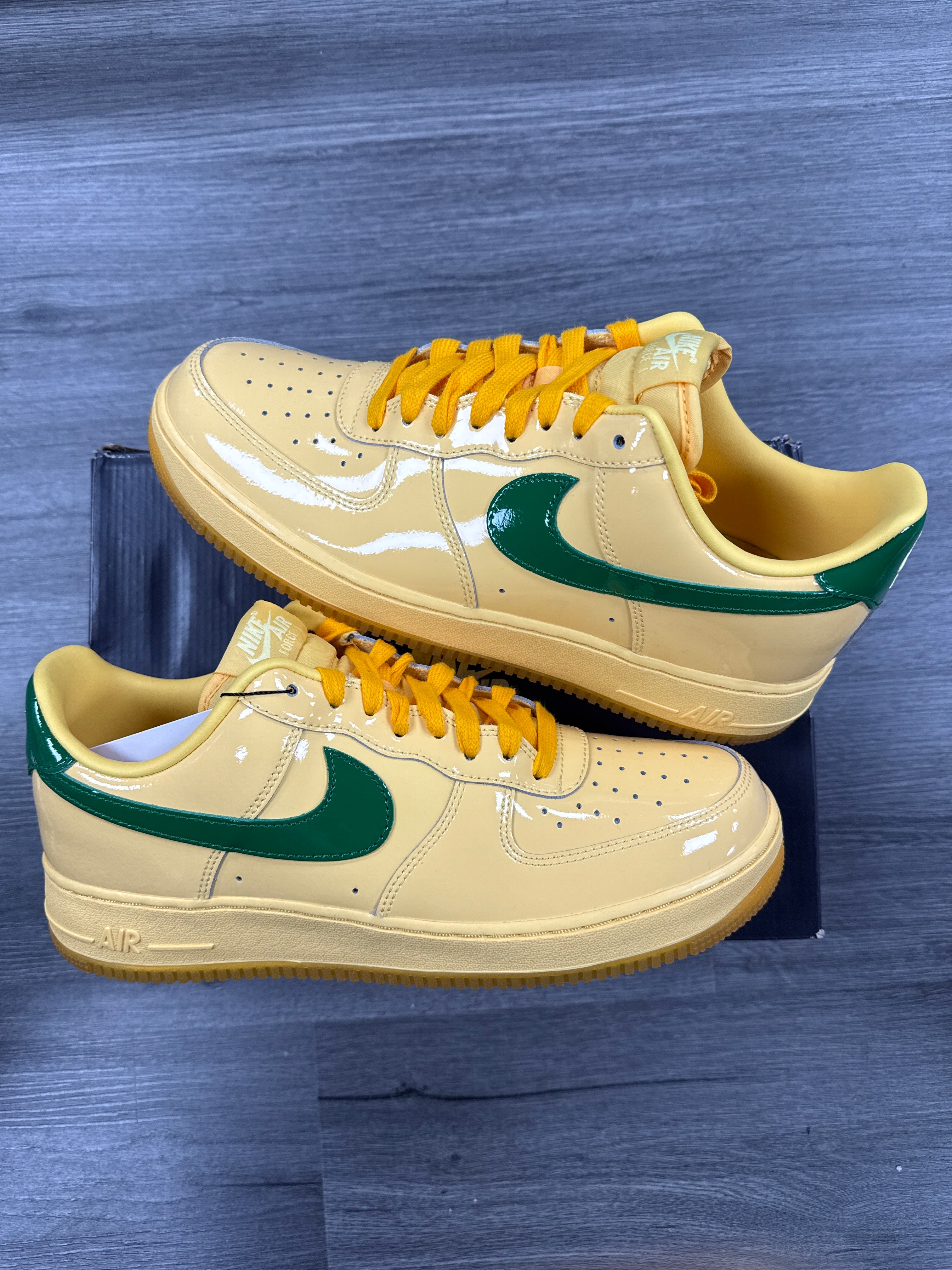 Nike Air Force 1 Patent Yellow Topaz - size 10.5