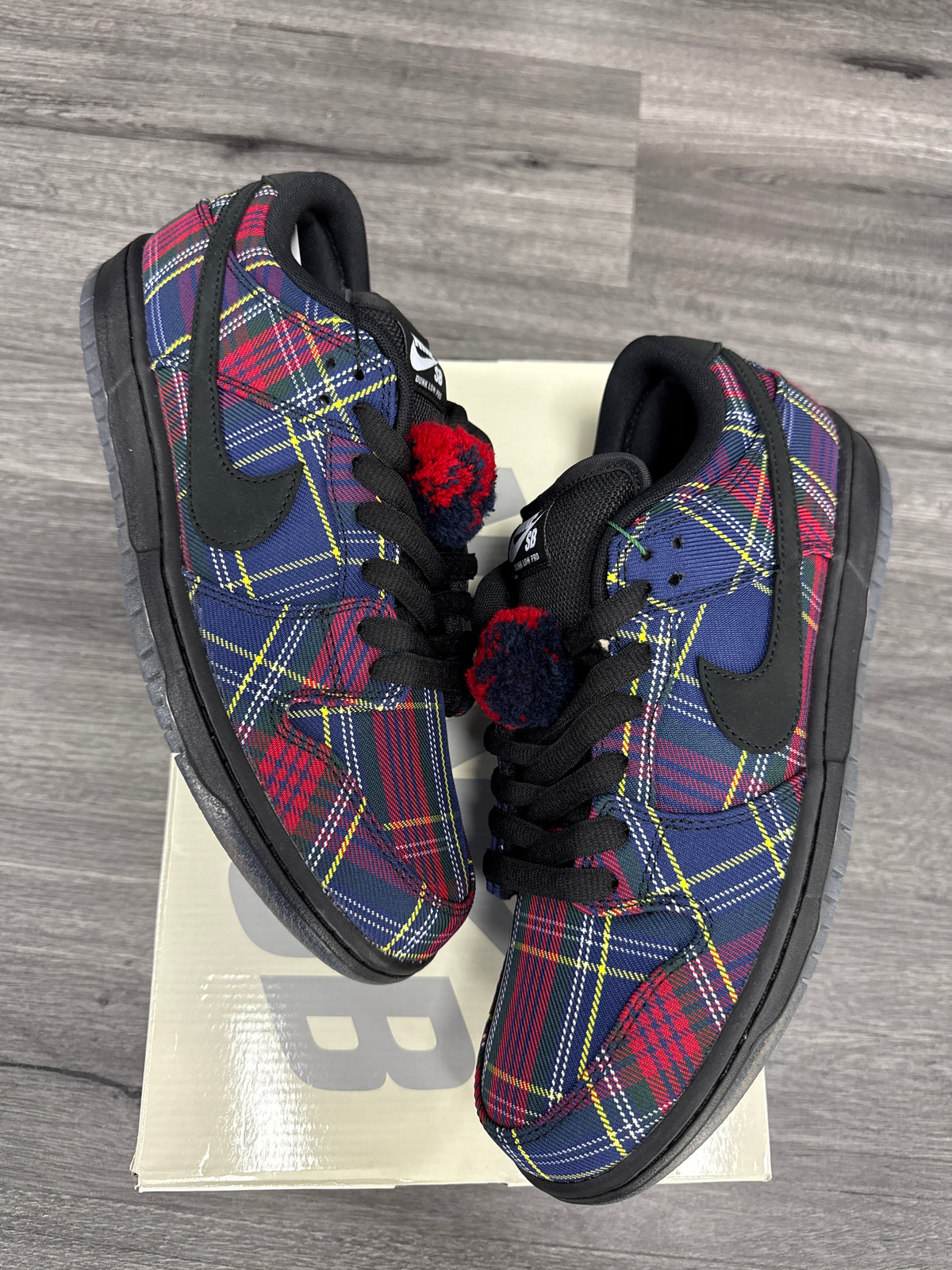 Nike SB Dunk Low Nardwaur - size 10.5