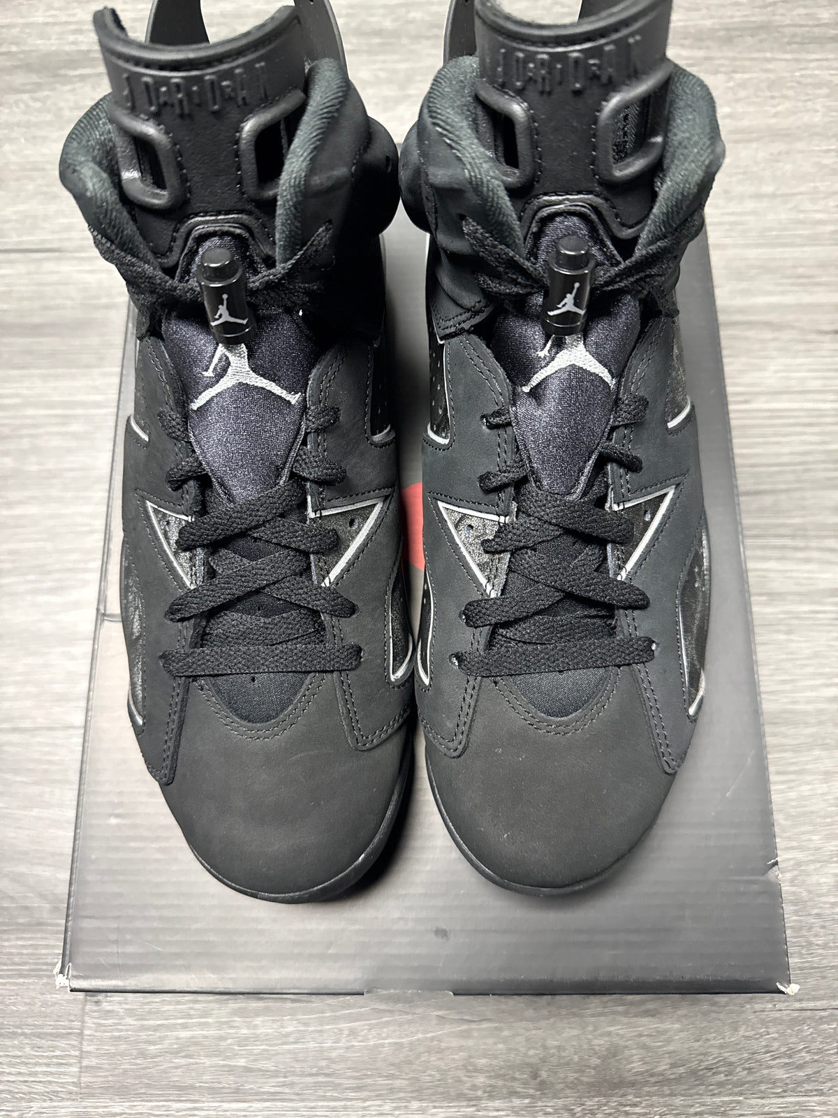 Jordan 6 Cap and Gown - size 8