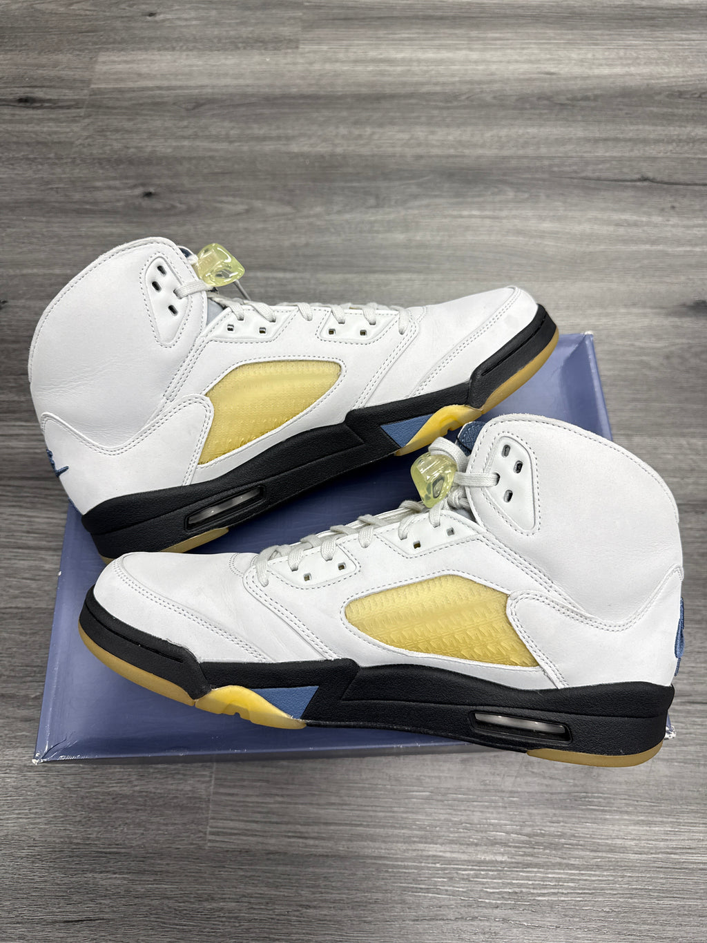 Jordan 5 A Ma Maniere Dawn - Size 13