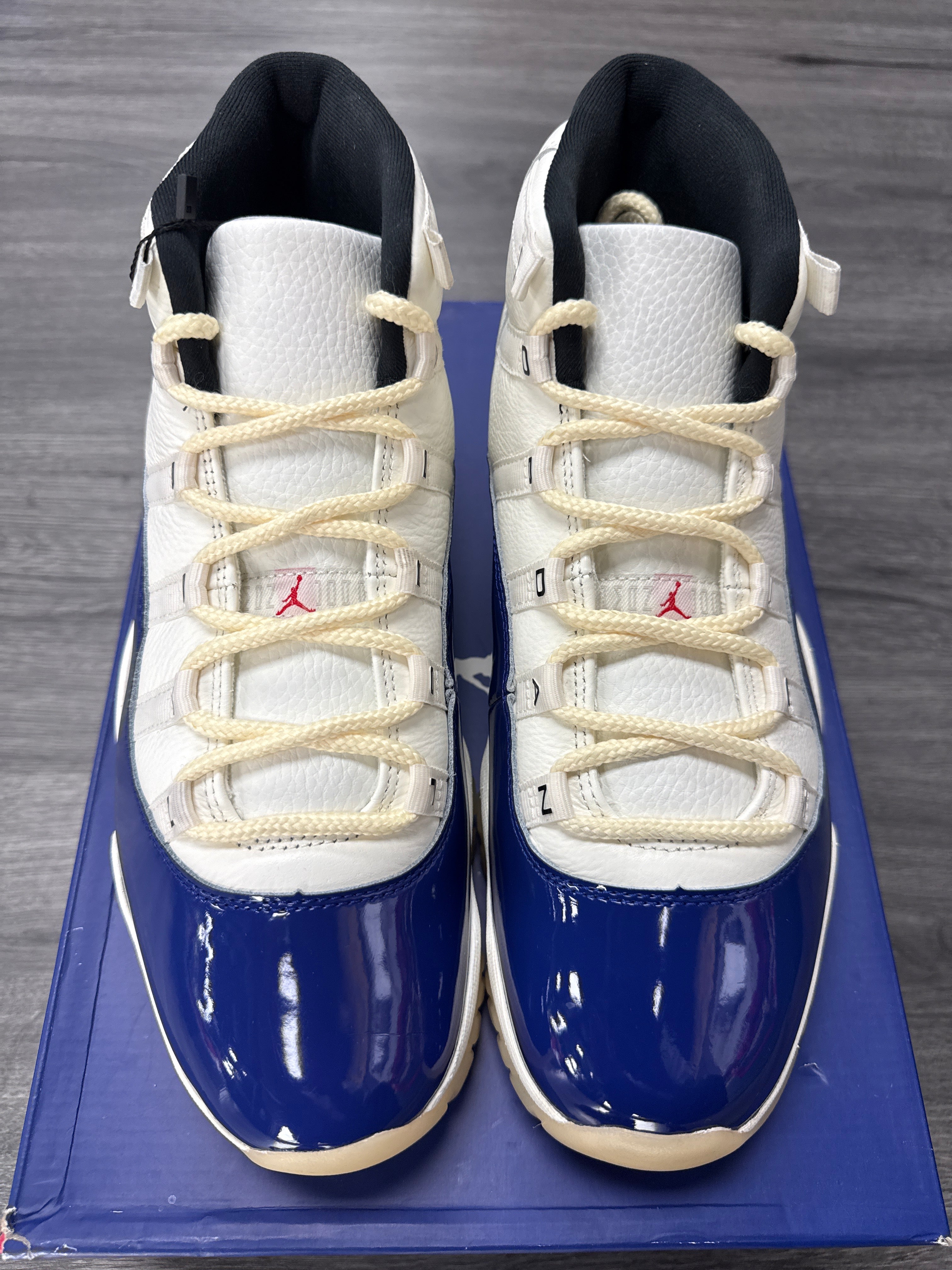 Jordan 11 Rare Air - size 10