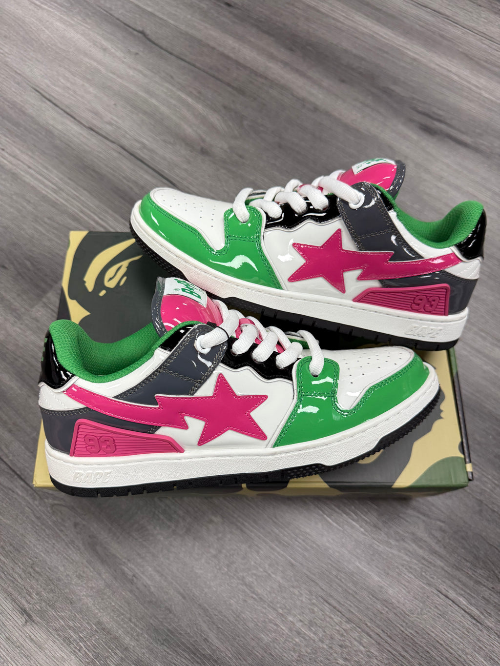 A Bathing Ape Sk8 Sta Green/Pink - size 10