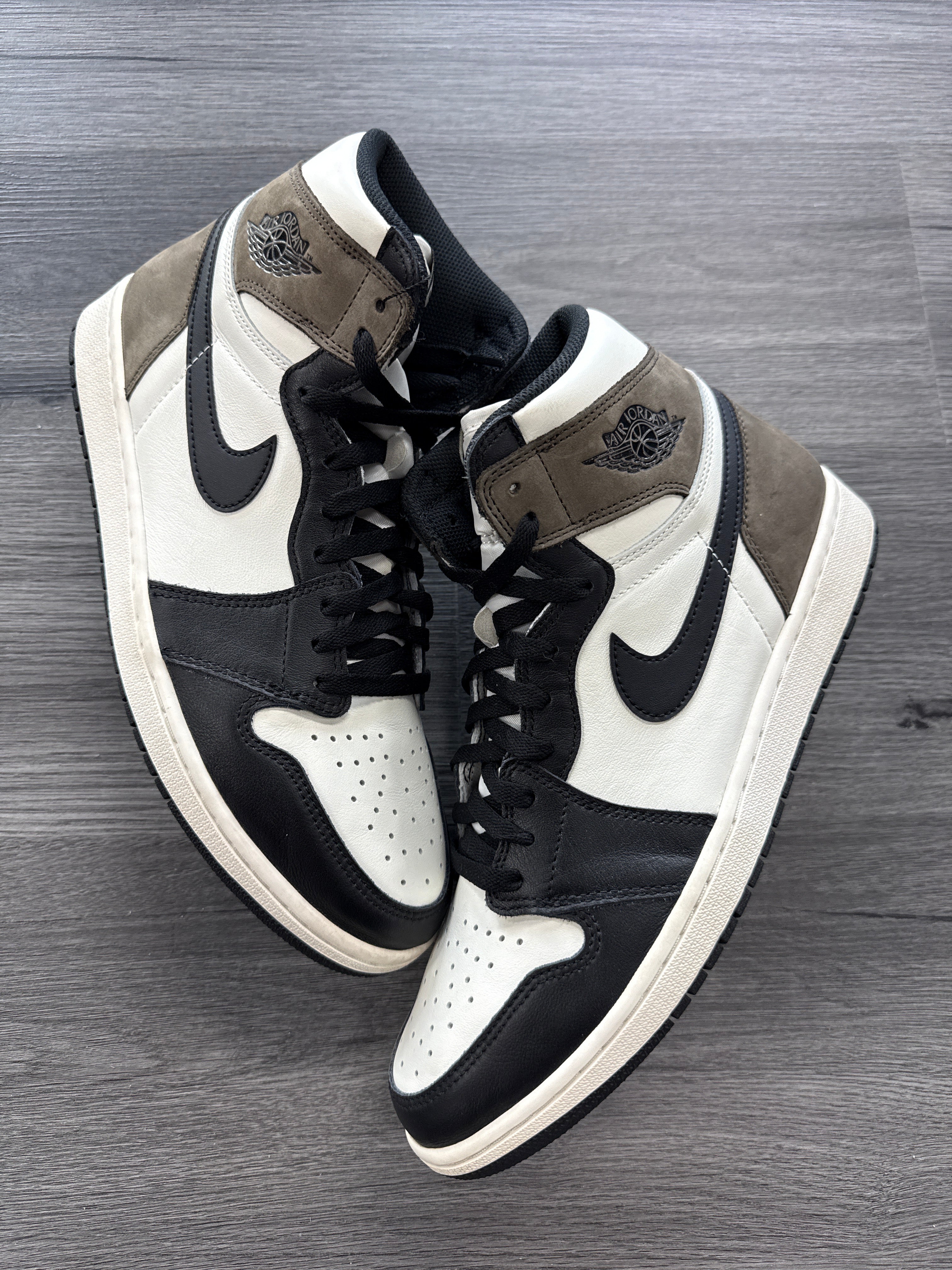 Jordan 1 Mocha - size 12