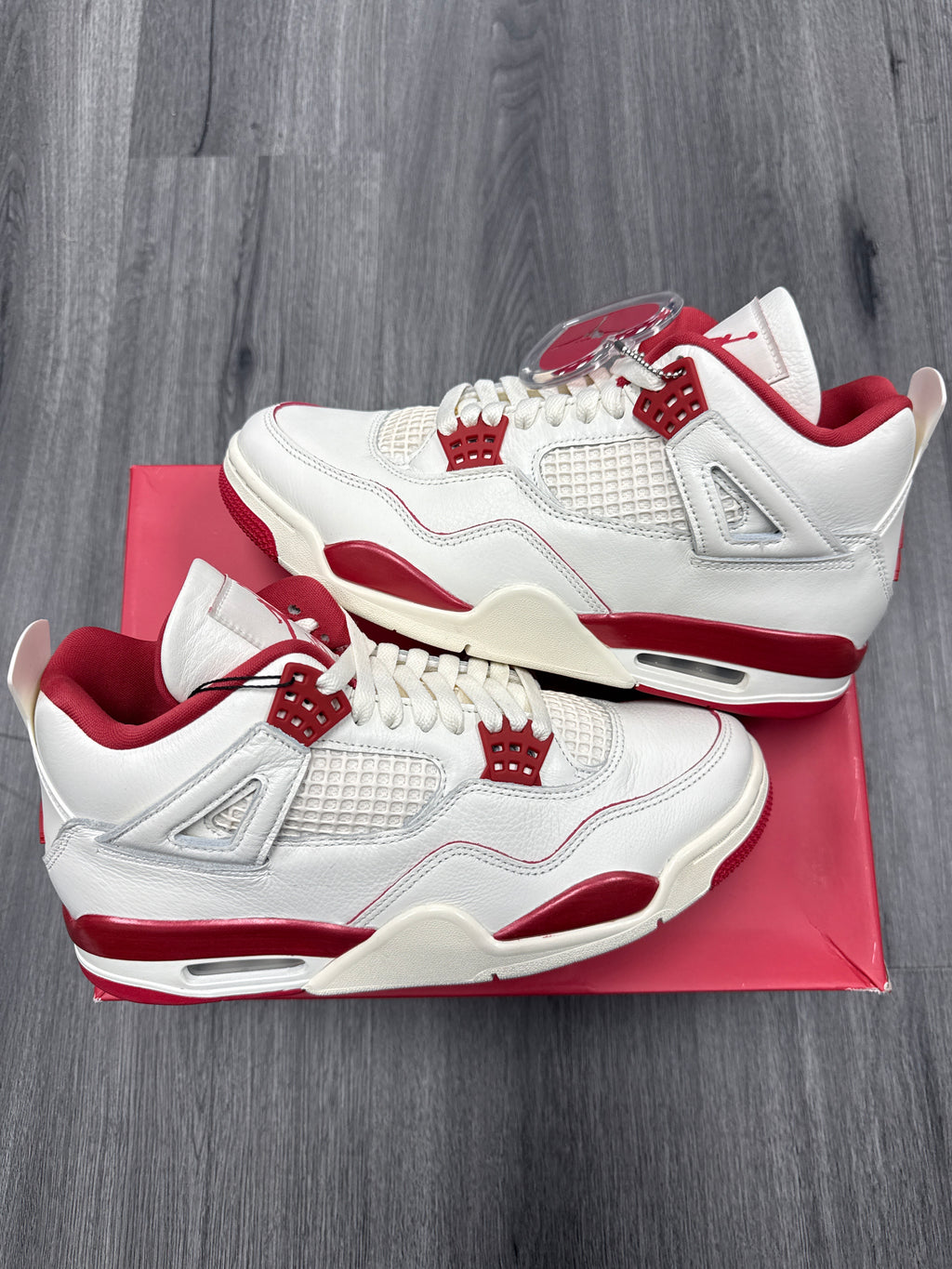 Jordan 4 Valentines (2026) - size 8.5m/10w