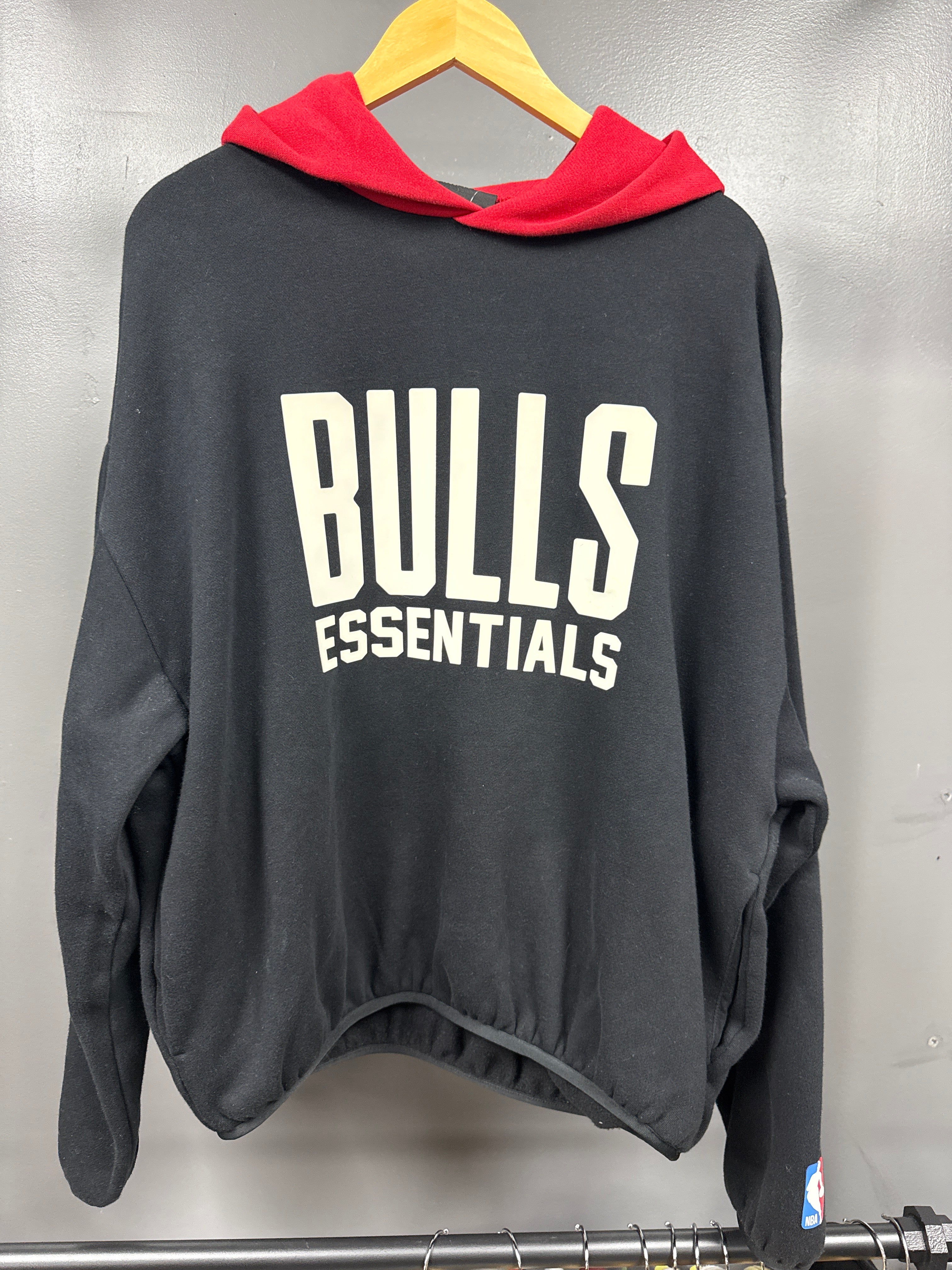 Essentials x NBA Chicago Bulls Hoodie - size m