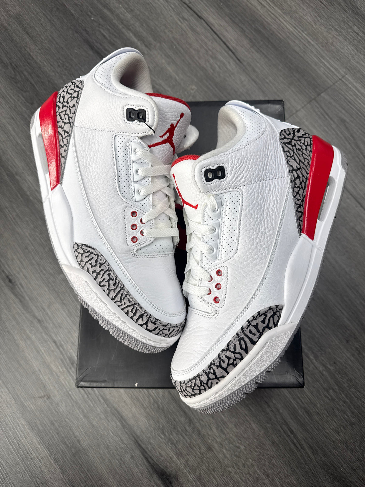Jordan 3 Hall of Fame/Katrina - size 9