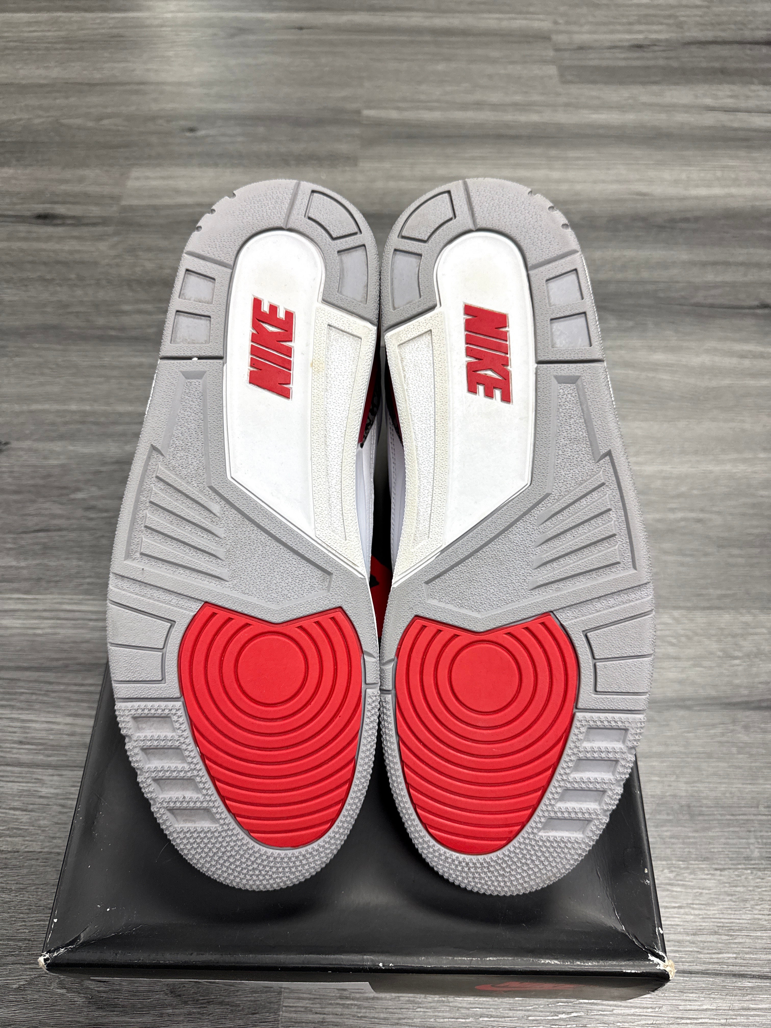 Jordan 3 Fire Red - Size 13