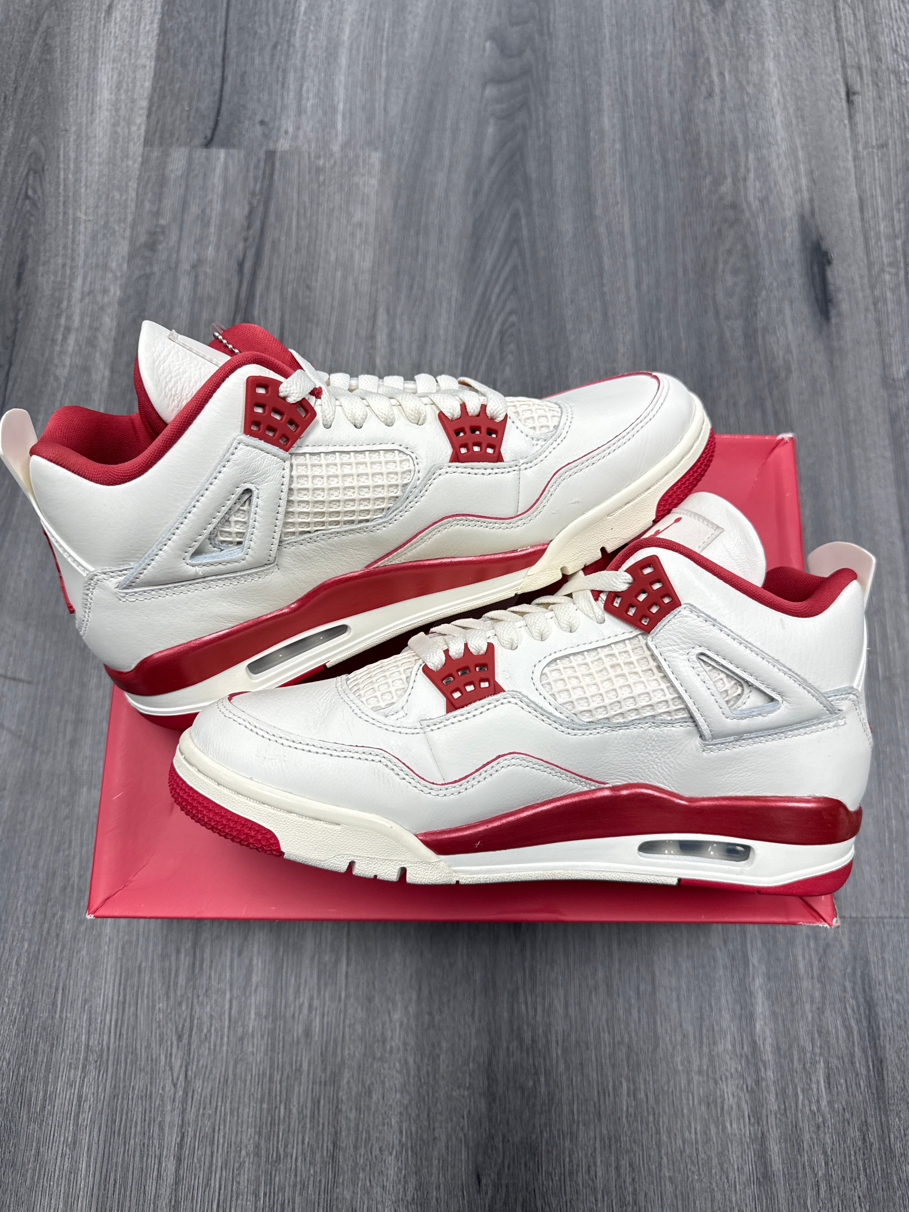Jordan 4 Valentines (2026) - size 8.5m/10w