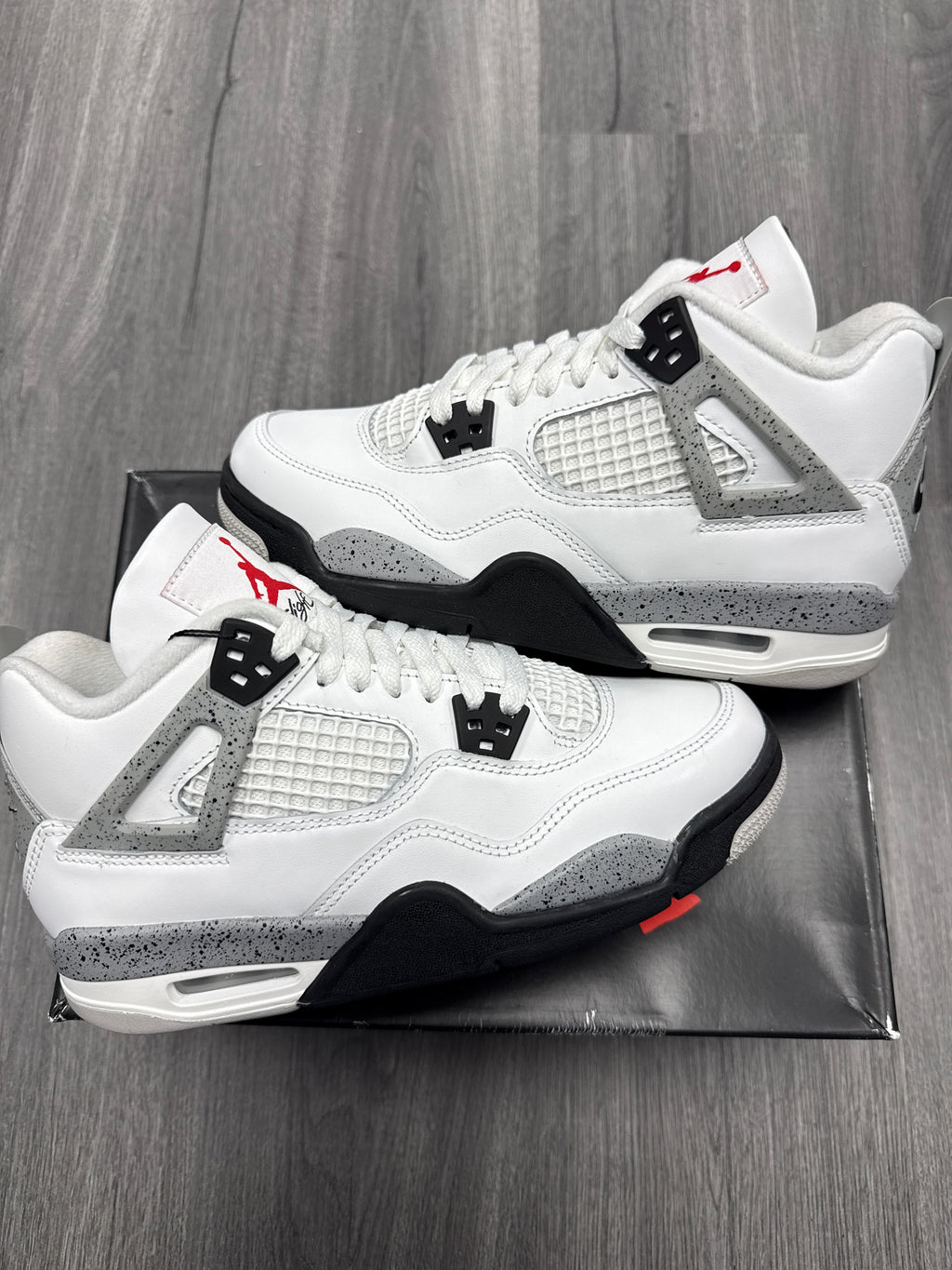 Jordan 4 White Cement GS - size 6