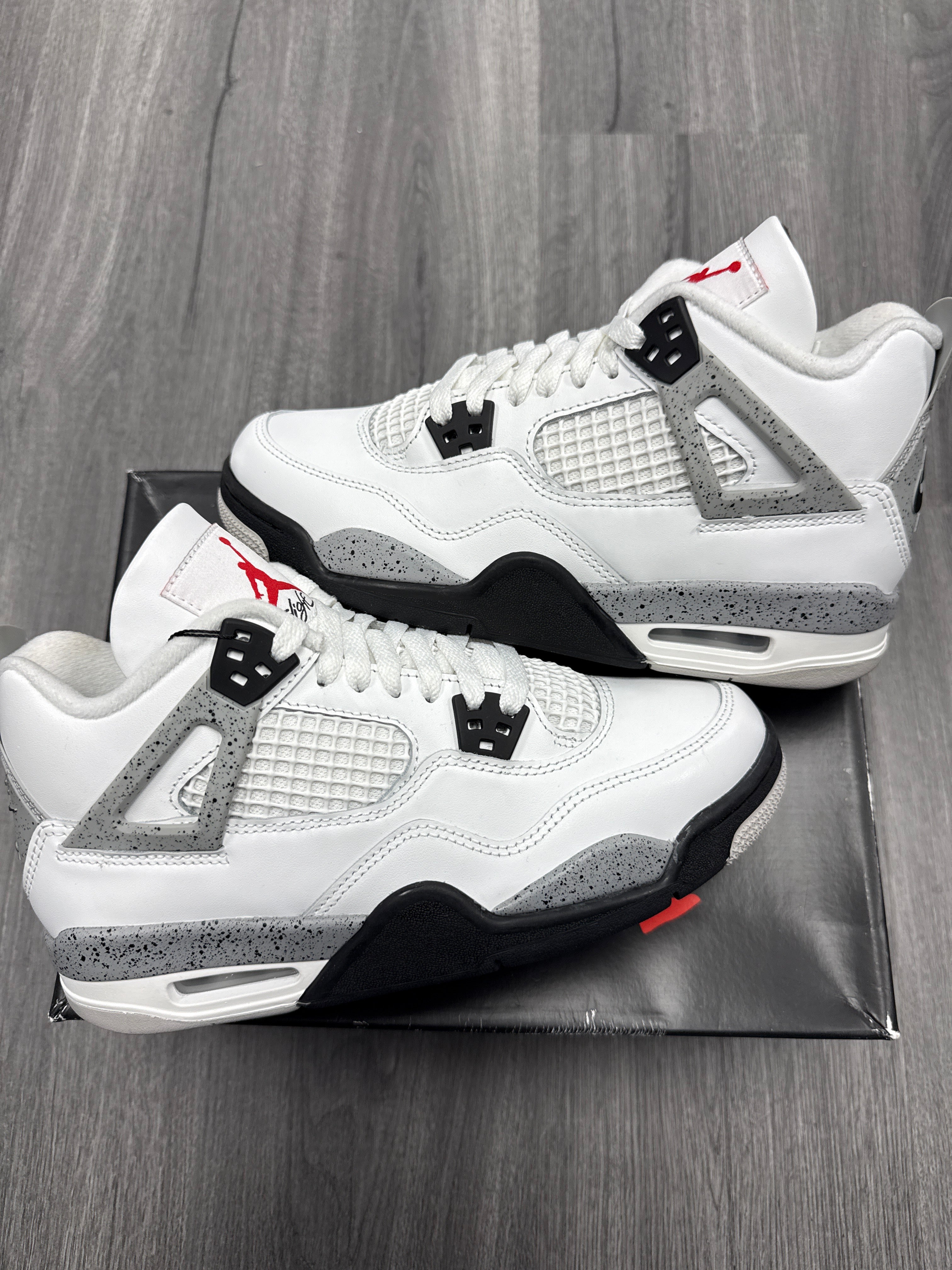Jordan 4 White Cement GS - size 6