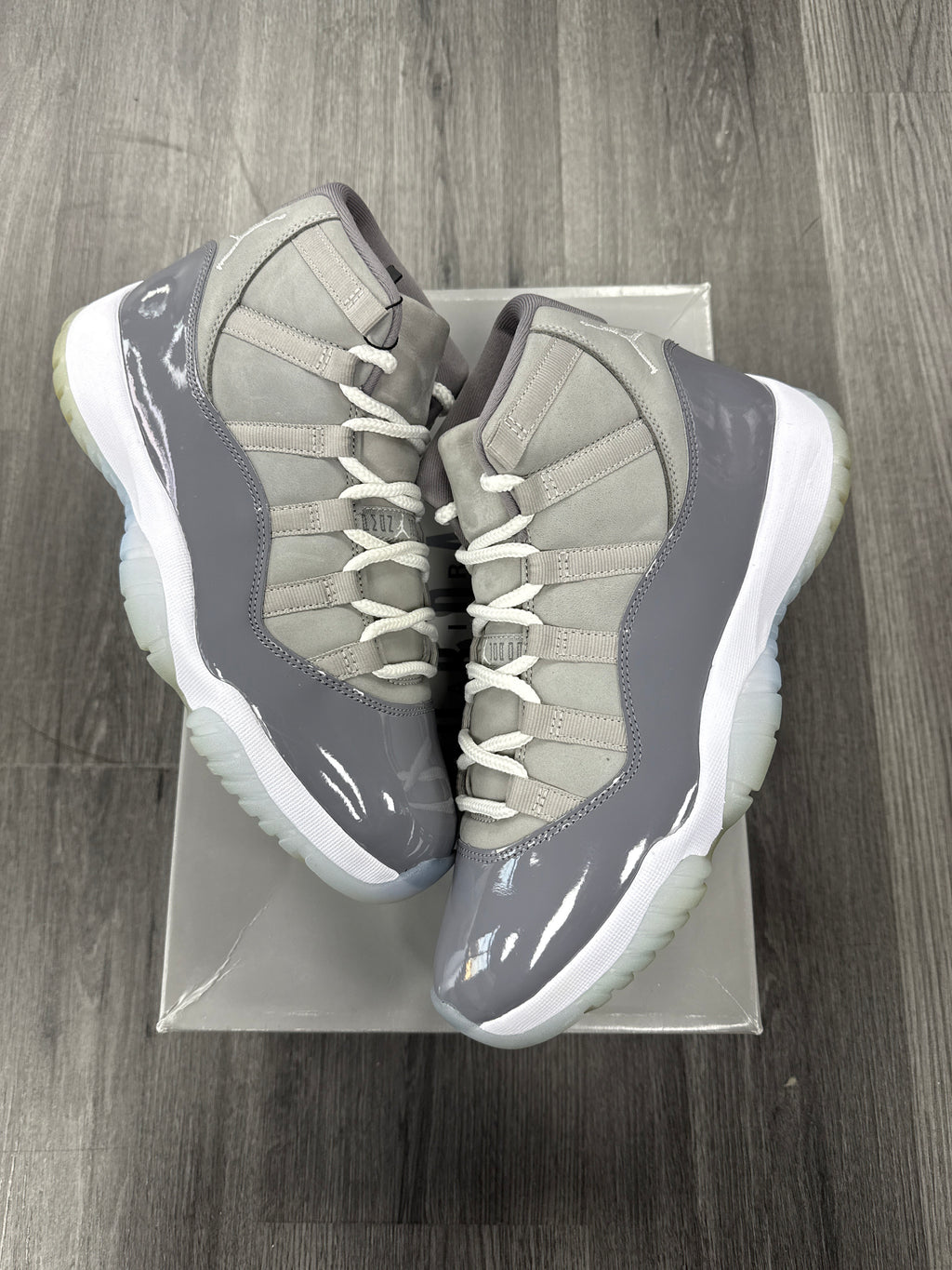 Jordan 11 Cool Grey - size 9.5