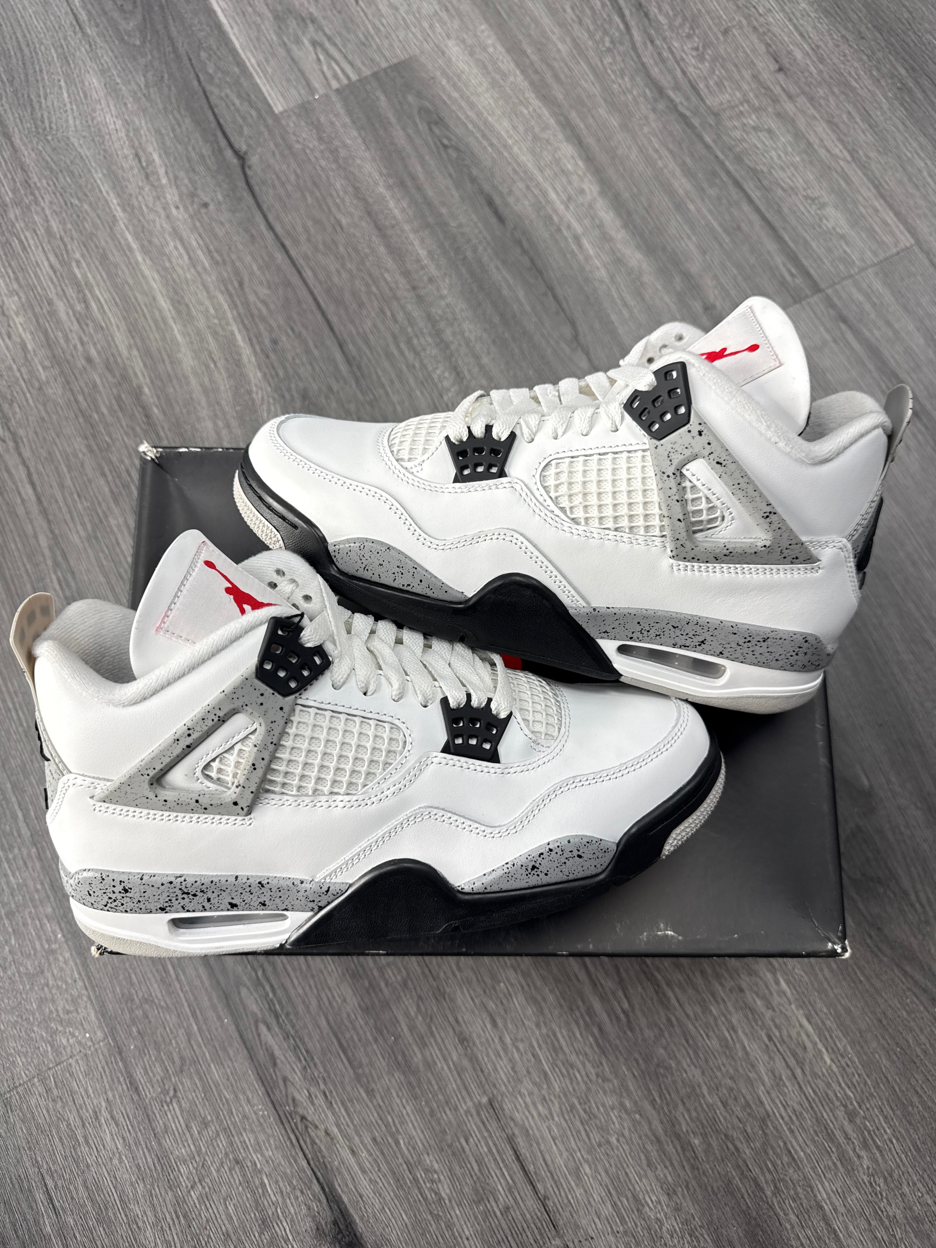 Jordan 4 White Cement - size 8