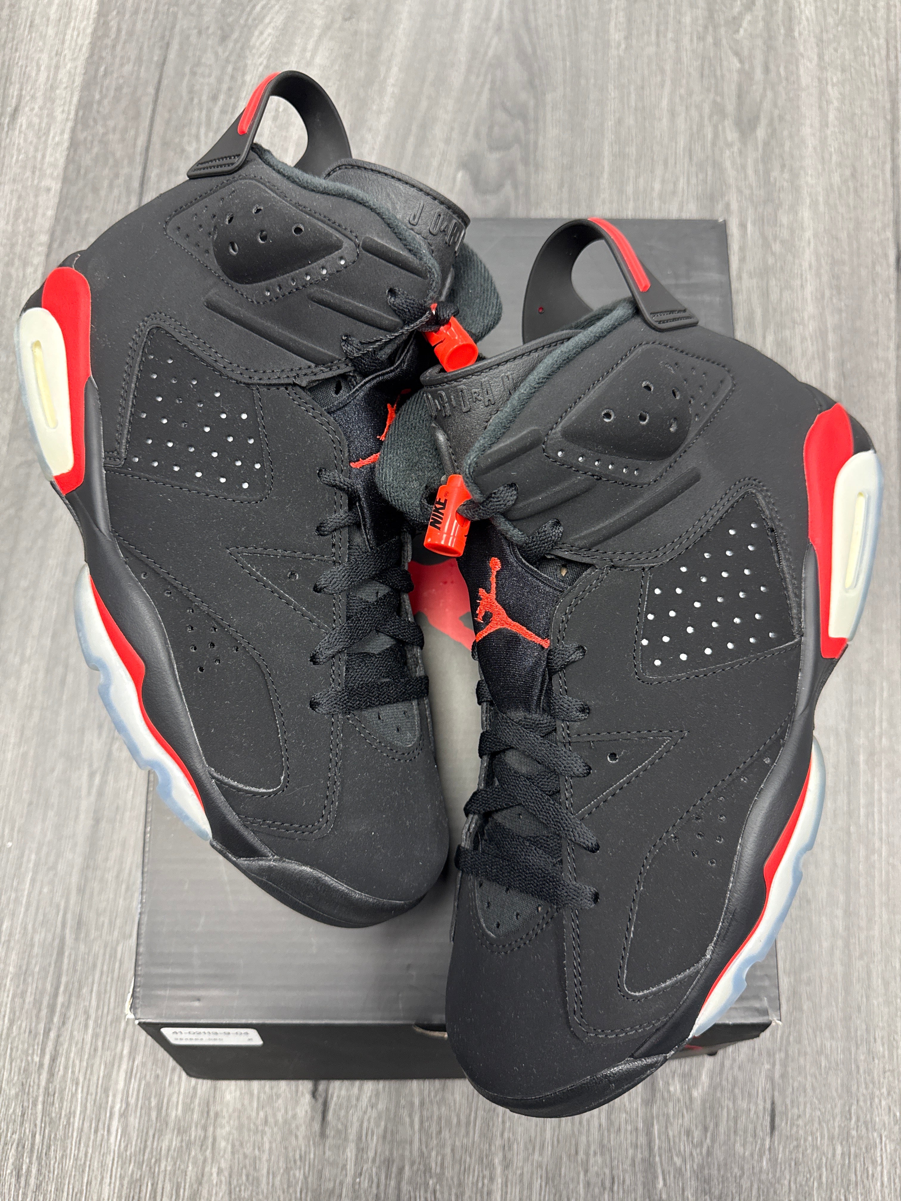 Jordan 6 Infrared (2019) - size 8