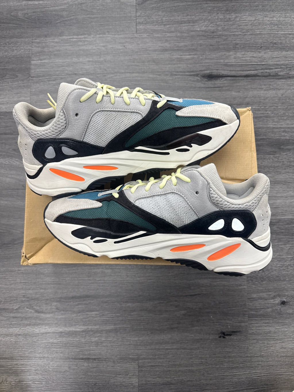Yeezy 700 Wave Runner - Size 13