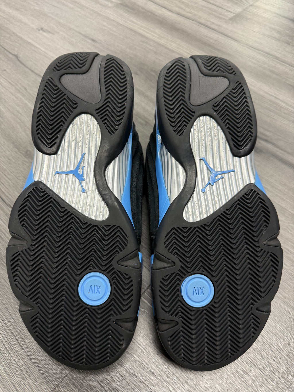 Jordan 14 University Blue - size 10.5