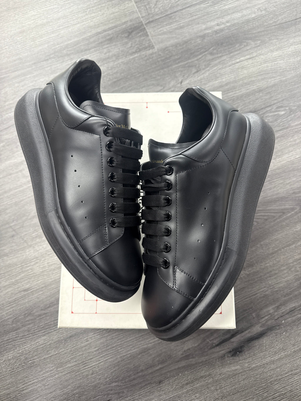 Alexander McQueen Black - size 11