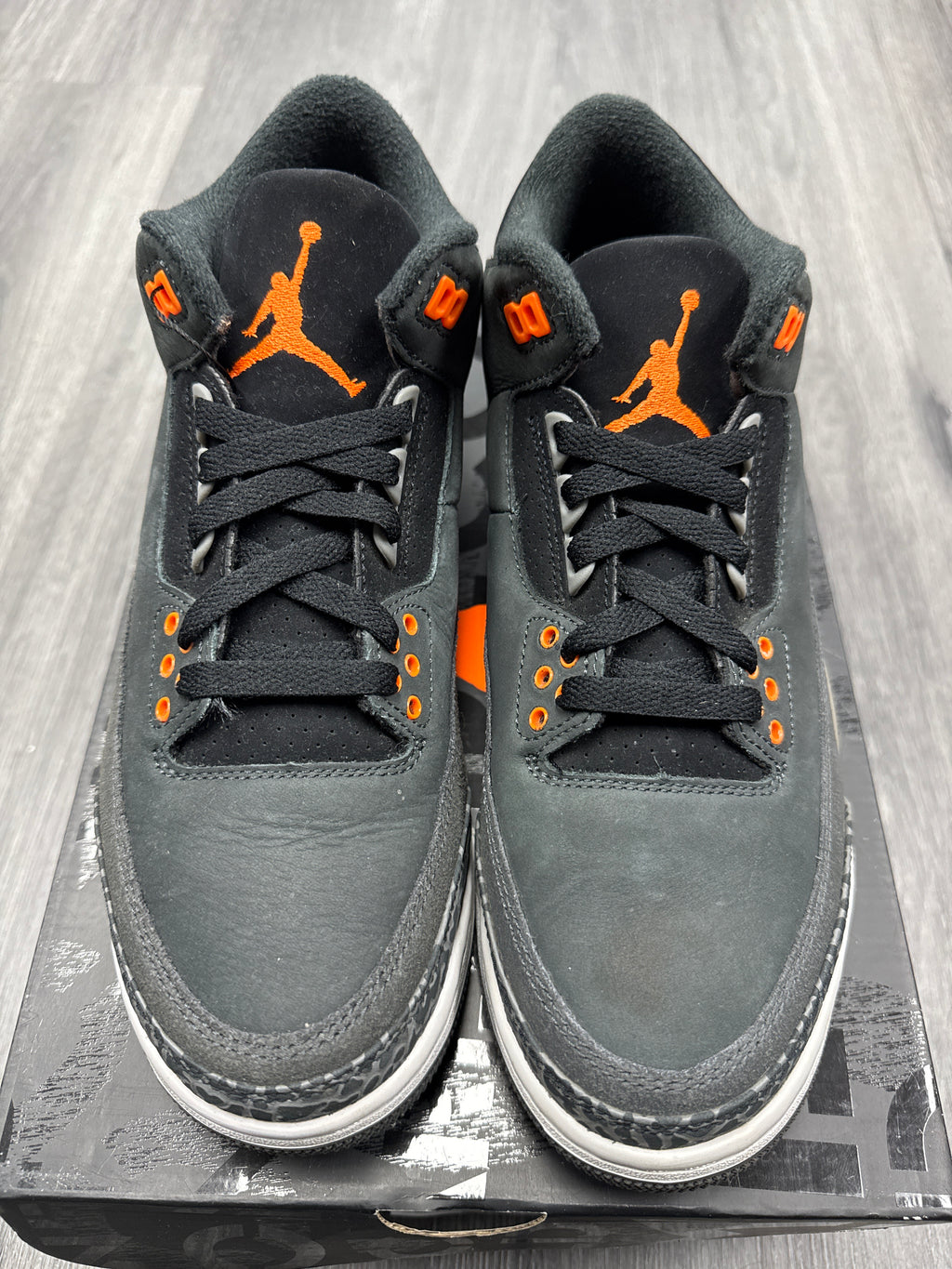 Jordan 3 Fear - size 8