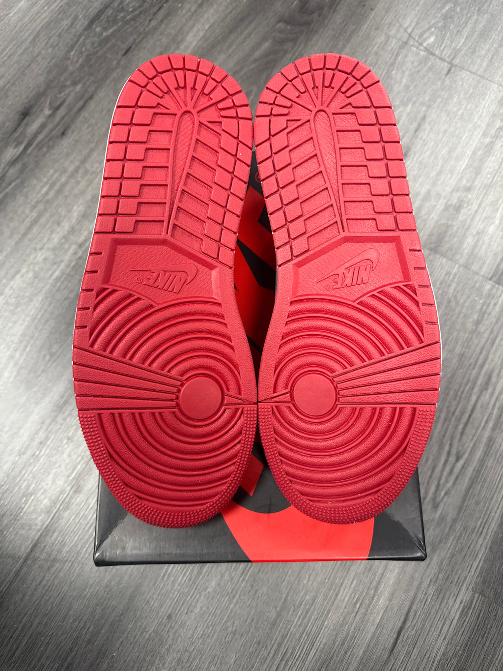 Jordan 1 Low Chicago 2026 - size 9.5