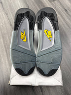 Jordan 4 Lakers - size 8.5