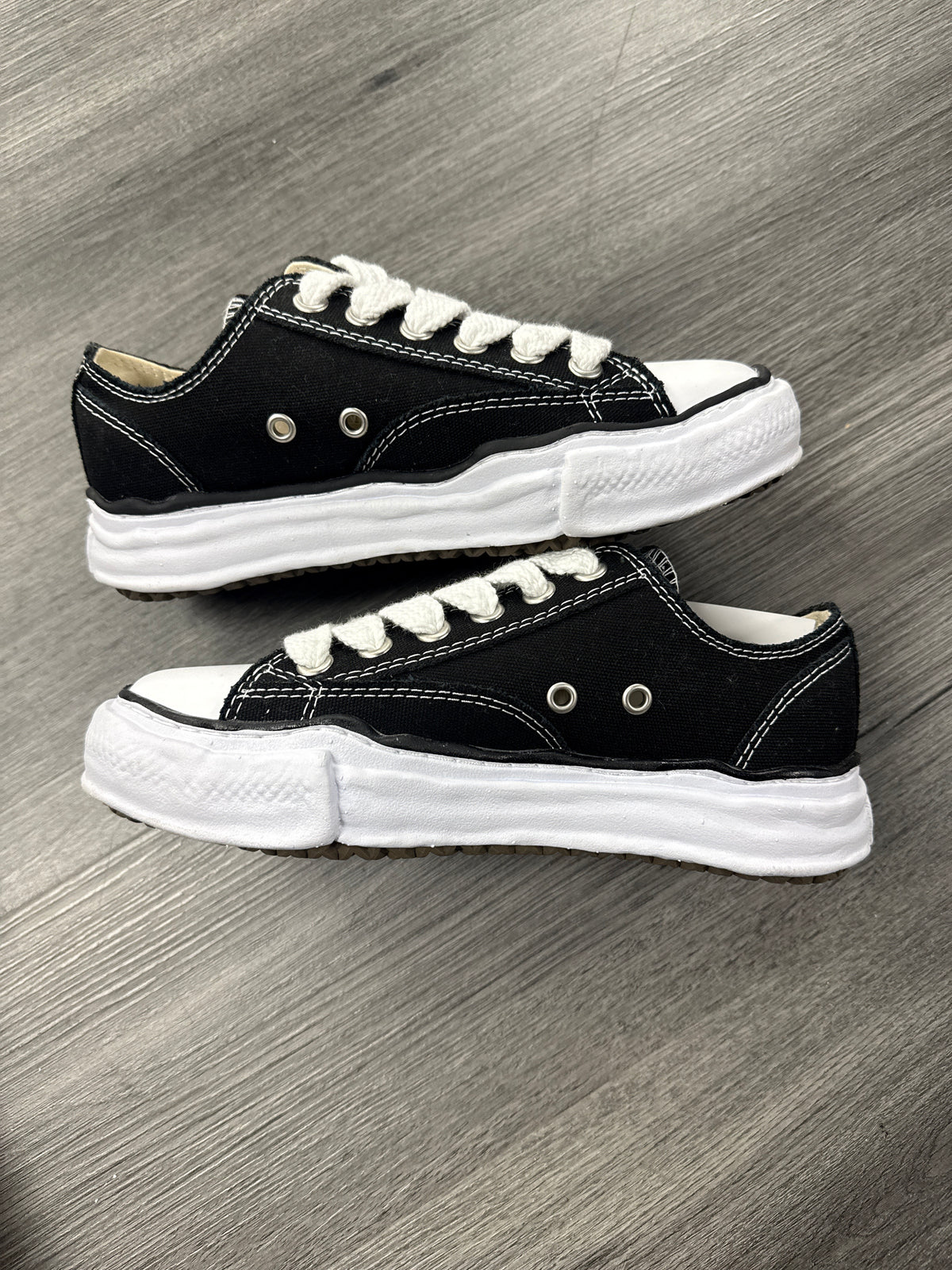 Maison Mihara Black White - size 37