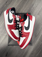 Jordan 1 Low Chicago 2026 - size 9.5