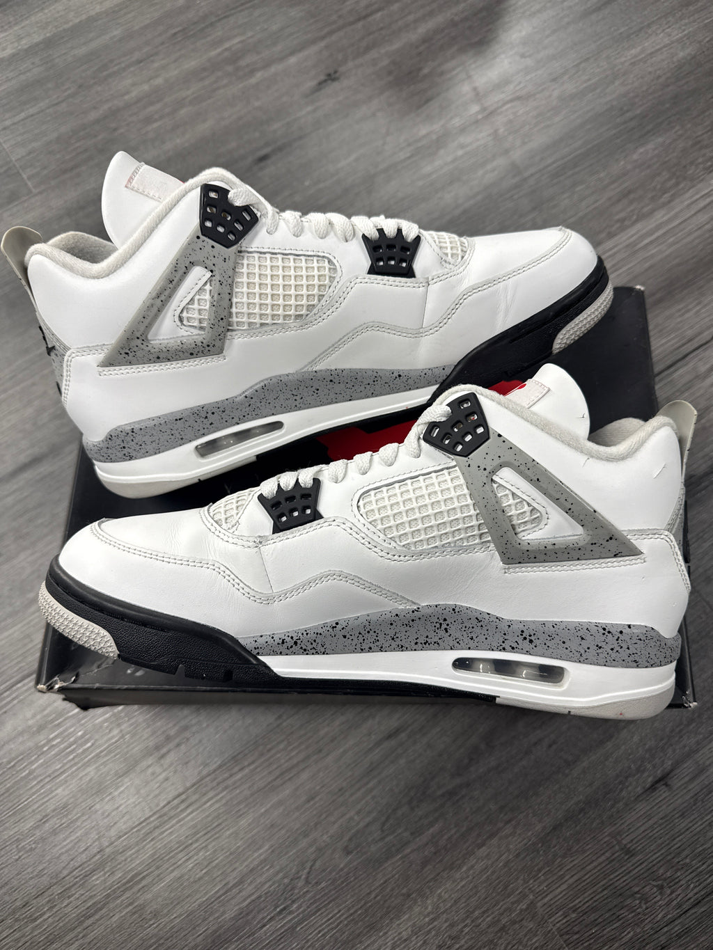 Jordan 4 White Cement - size 10.5