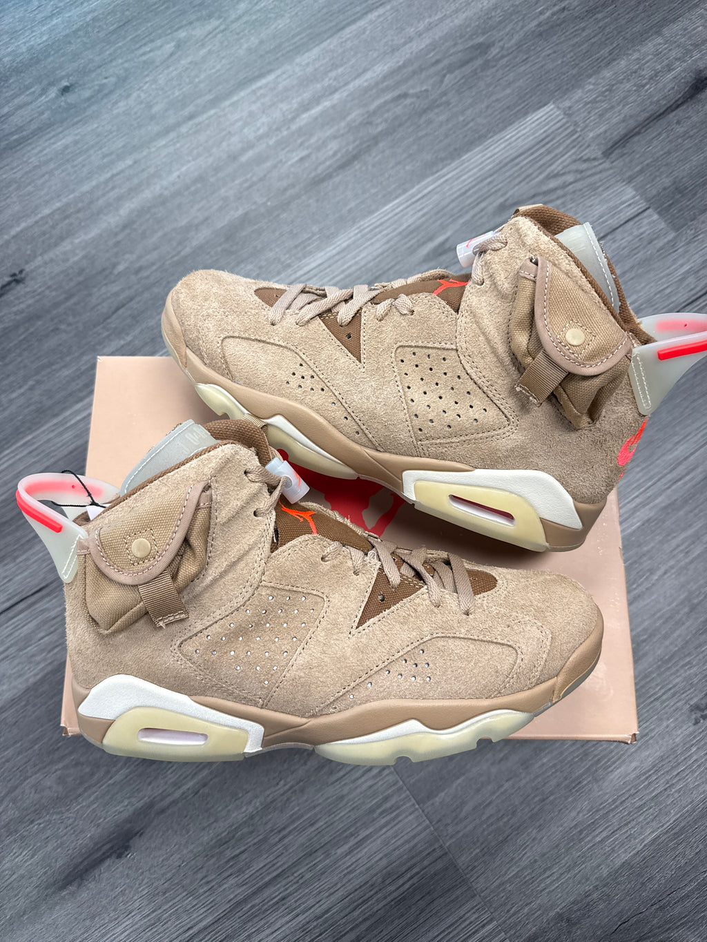 Jordan 6 Travis Scott British Khaki - size 7.5