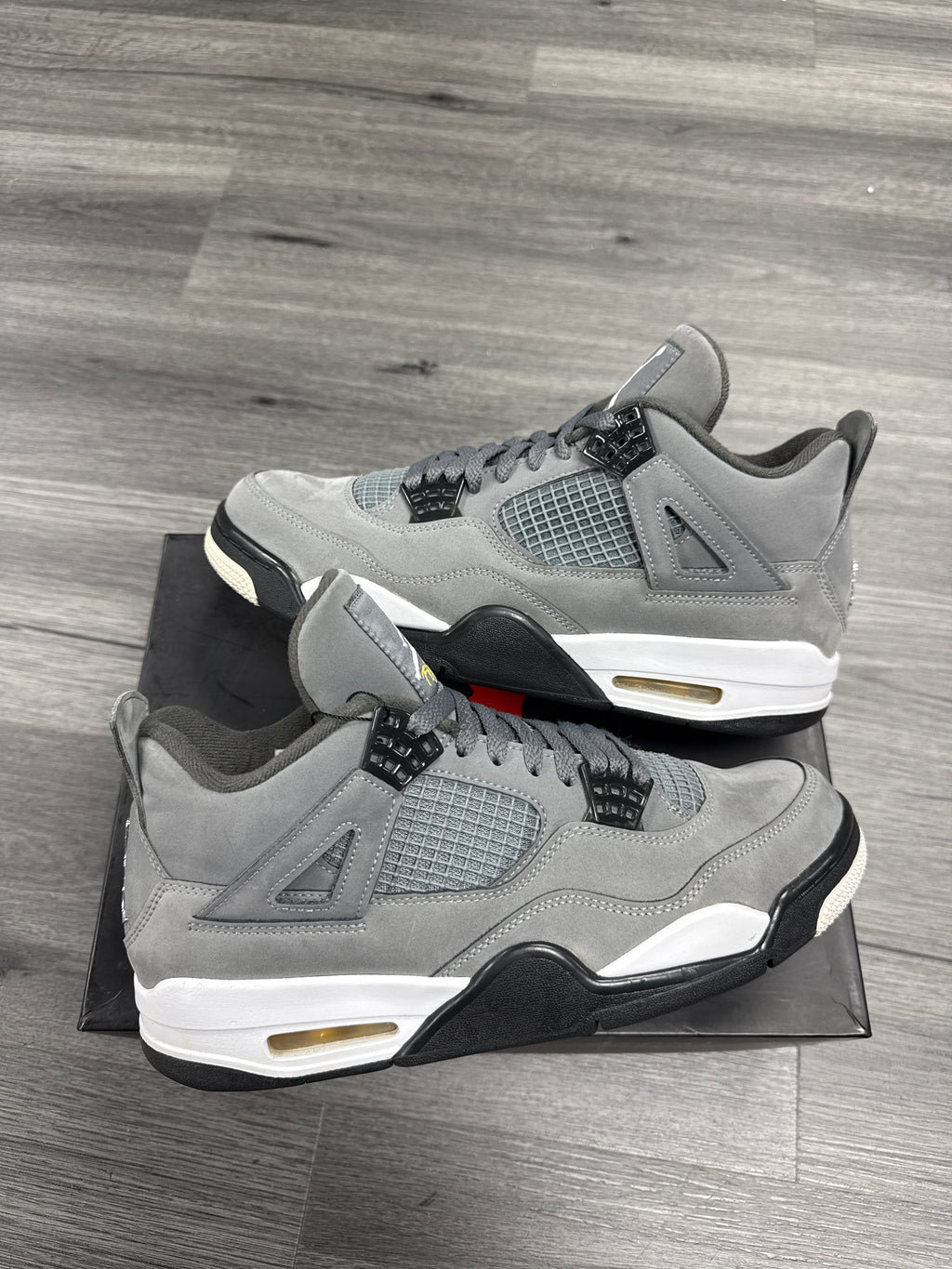 Jordan 4 Cool Grey - Size 9.5