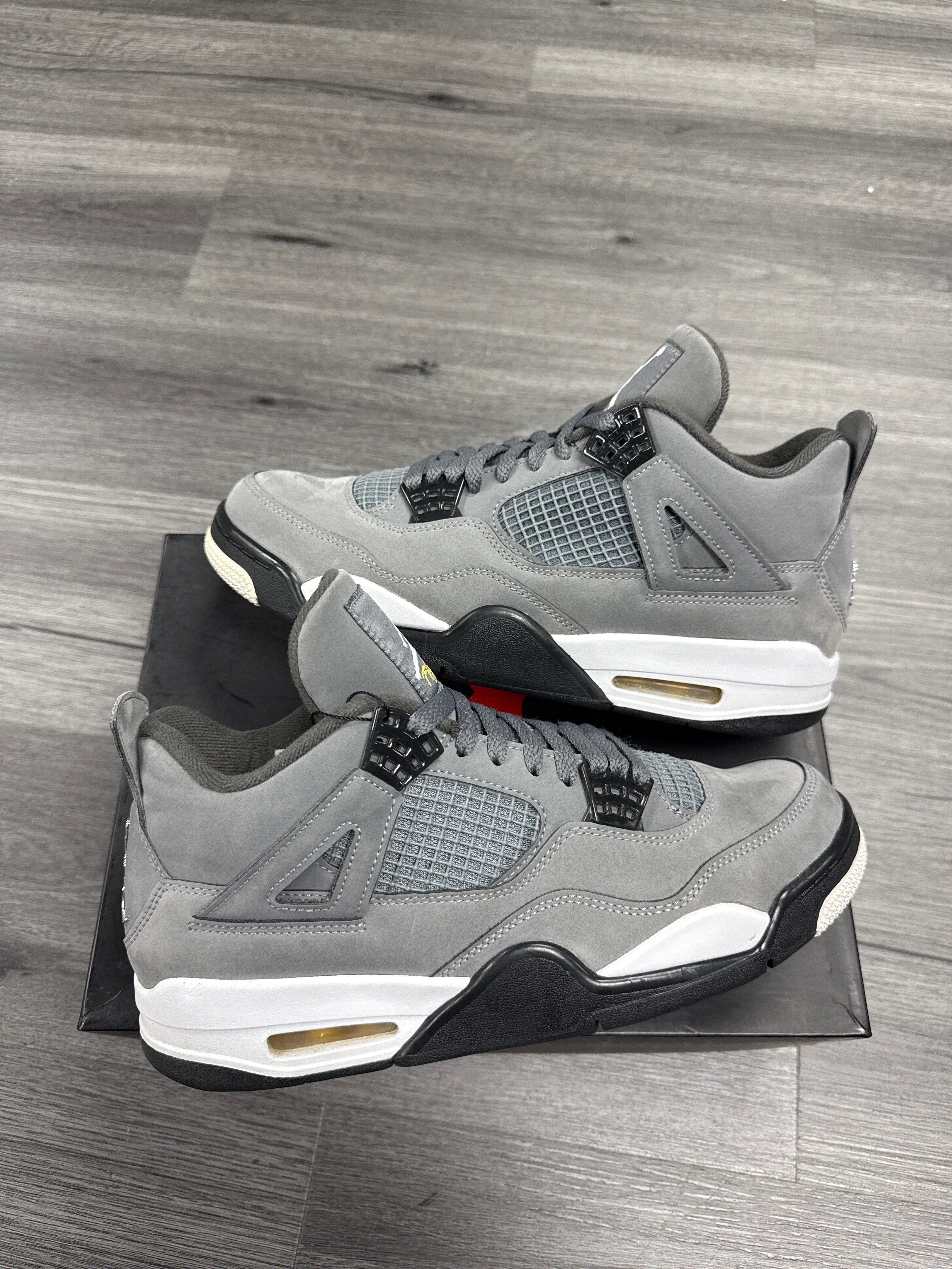 Jordan 4 Cool Grey - Size 9.5