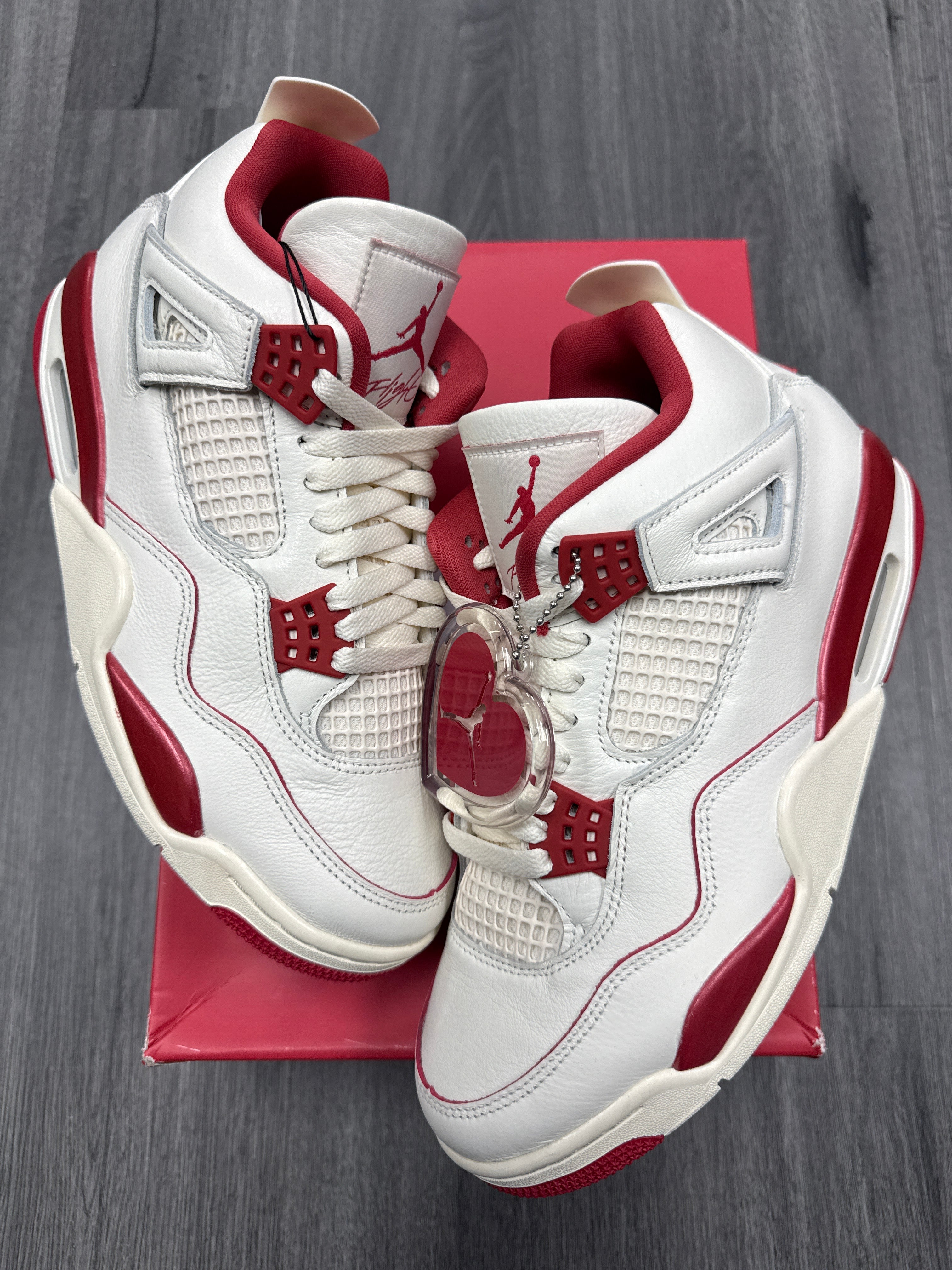Jordan 4 Valentines (2026) - size 8.5m/10w