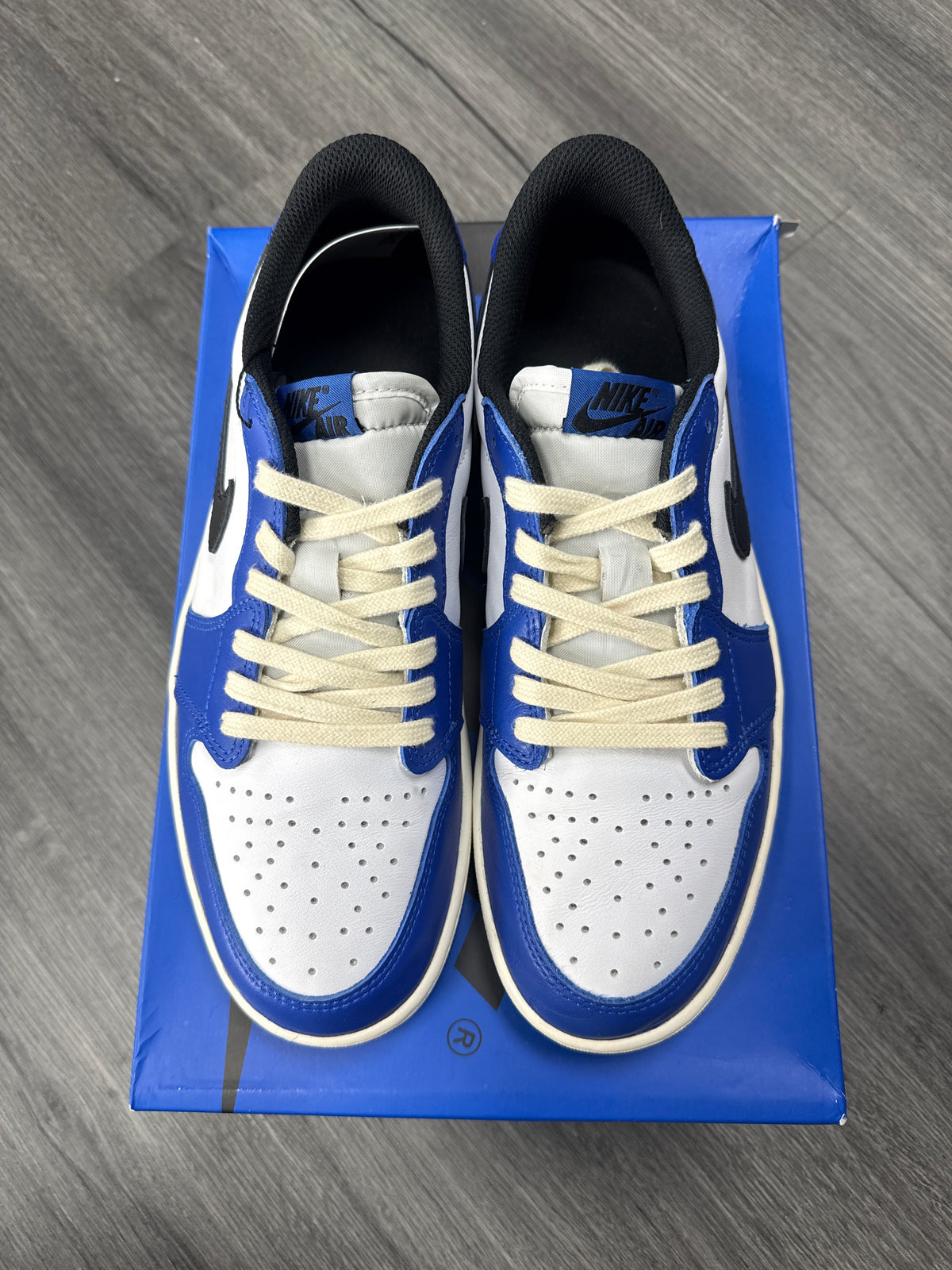 Jordan 1 Low Game Royal - size 9.5