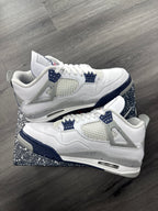 Jordan 4 Midnight Navy - size 9