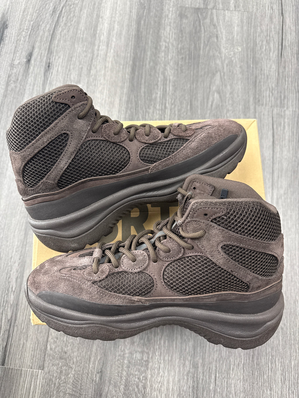 Adidas Yeezy Dessert Boot Oil - size 8.5