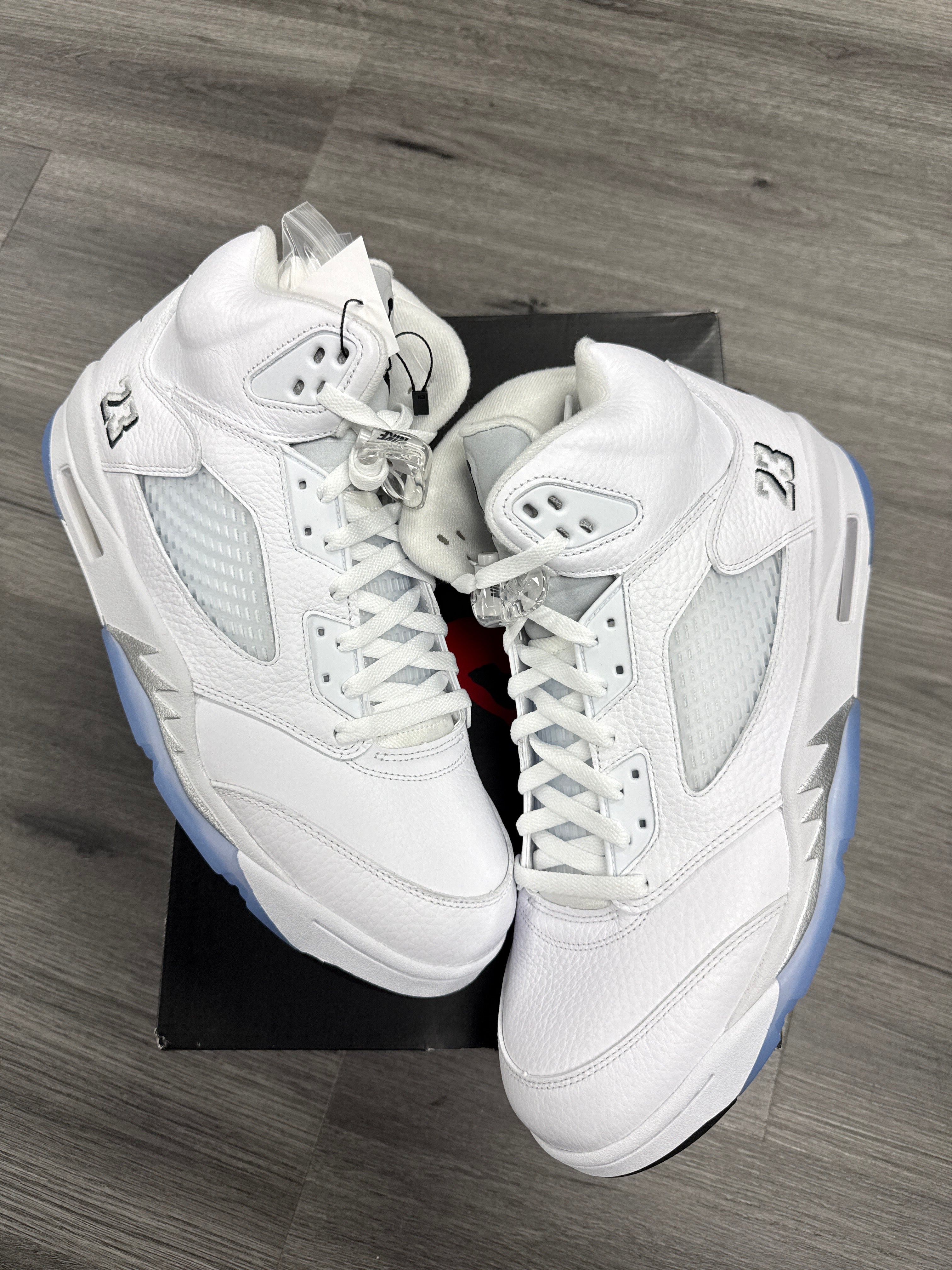 Jordan 5 White Metallic (2026) - Size 14