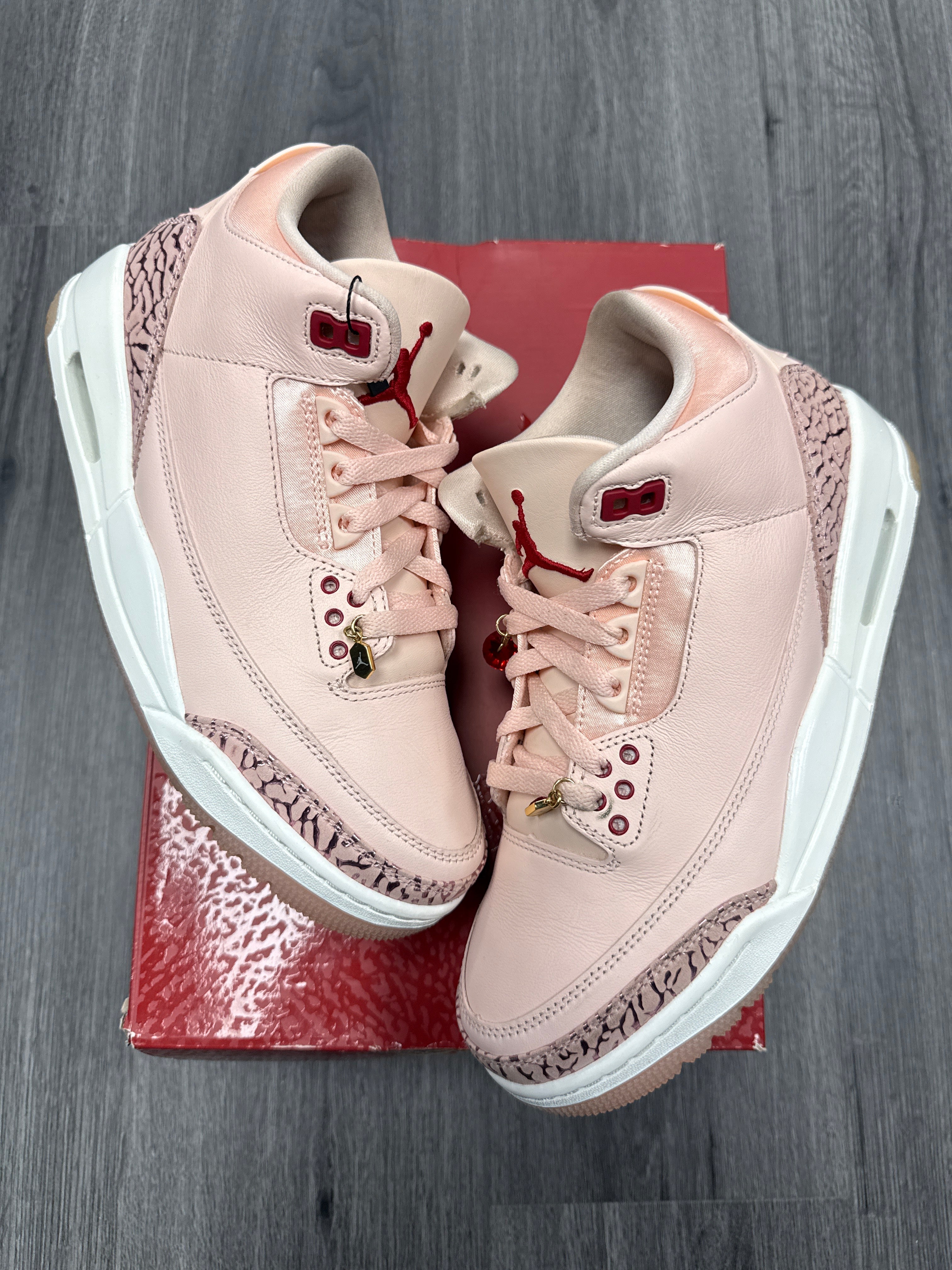 Jordan 3 Valentine (2025) - size 7m/8.5w