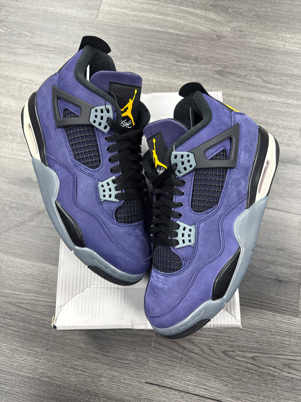 Jordan 4 Lakers - Size 8.5