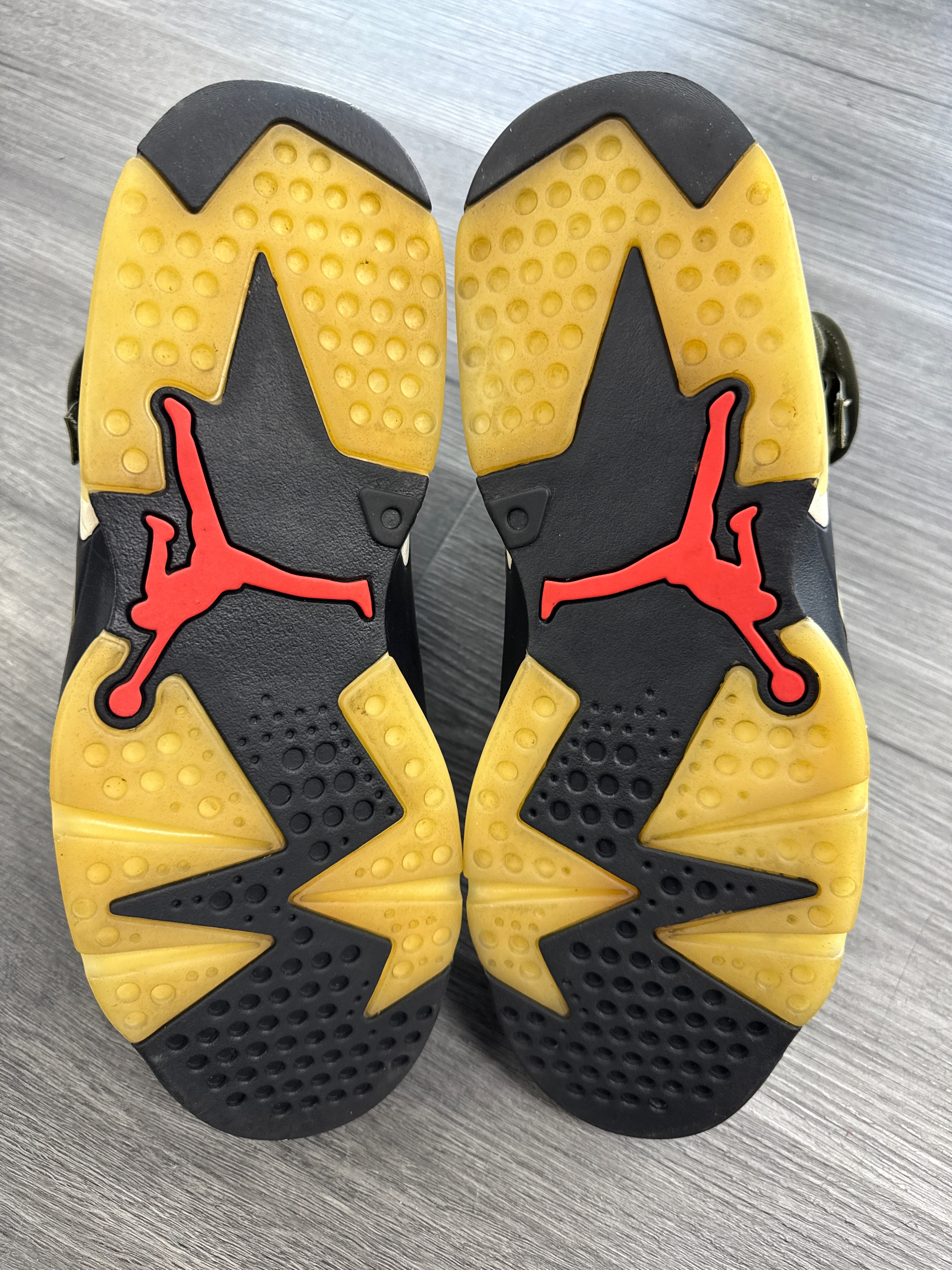 Jordan 6 Travis Scott OG - size 10.5