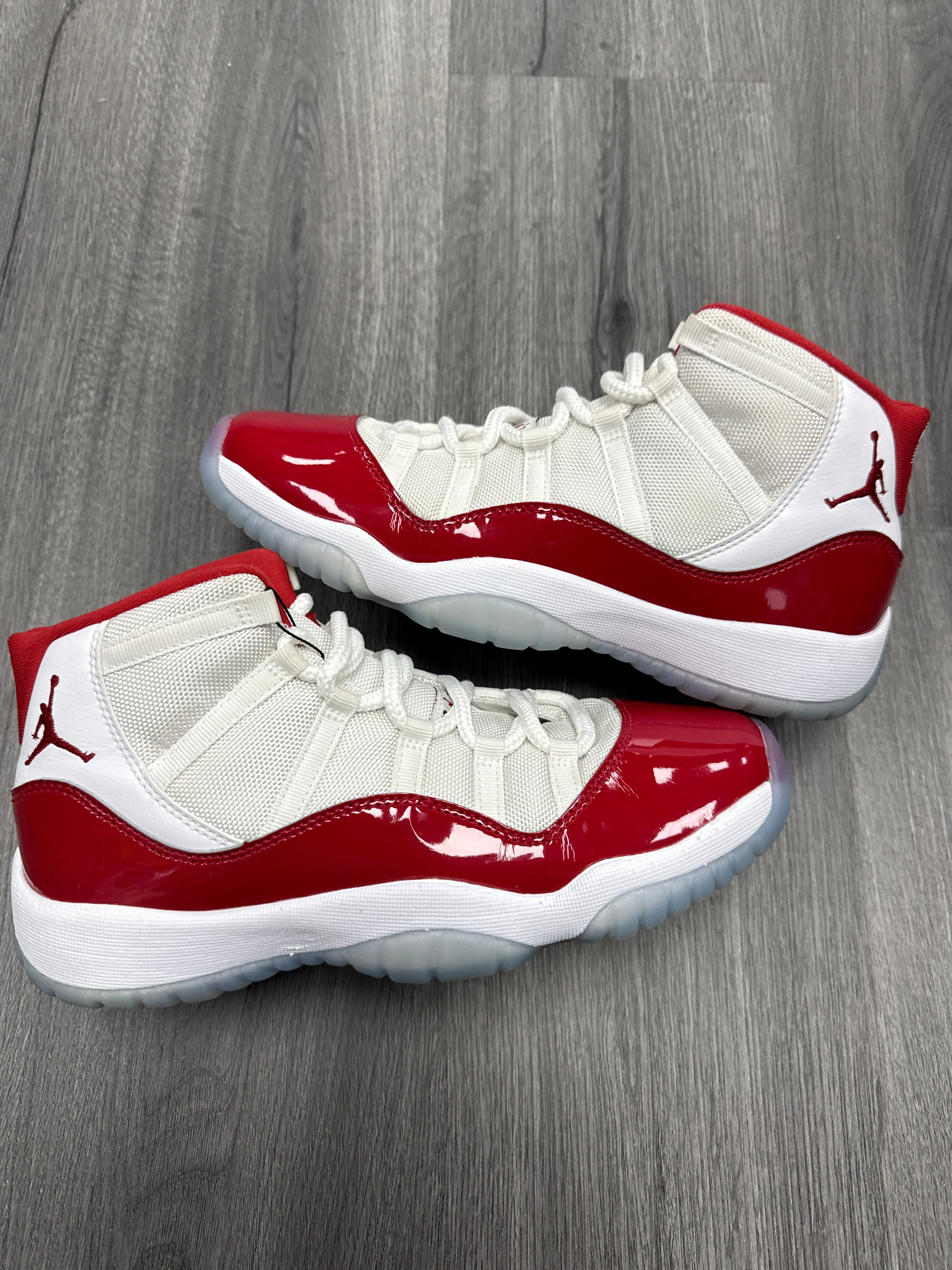 Jordan 11 Cherry GS - size 7