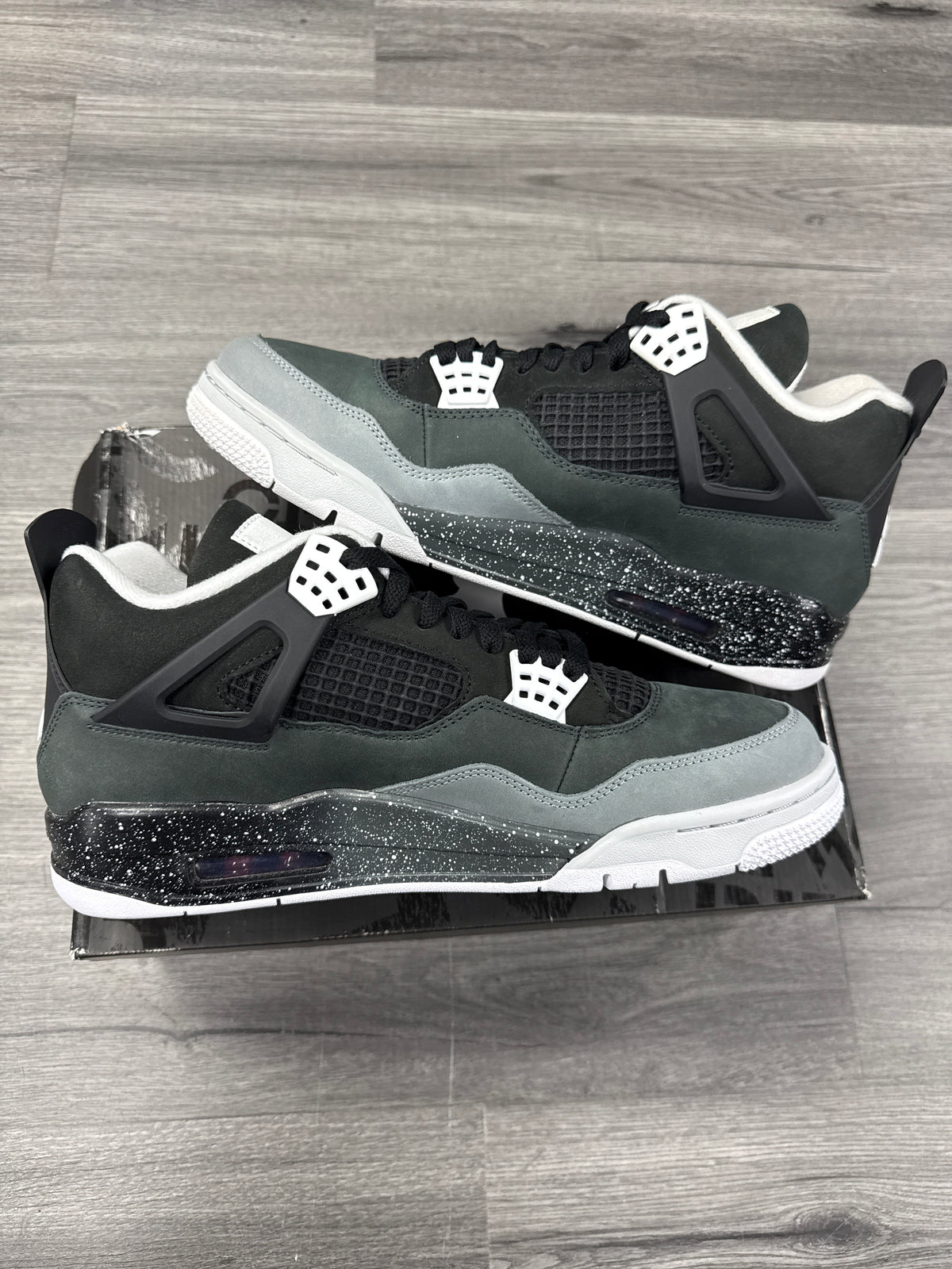 Jordan 4 Fear (2024) - size 11
