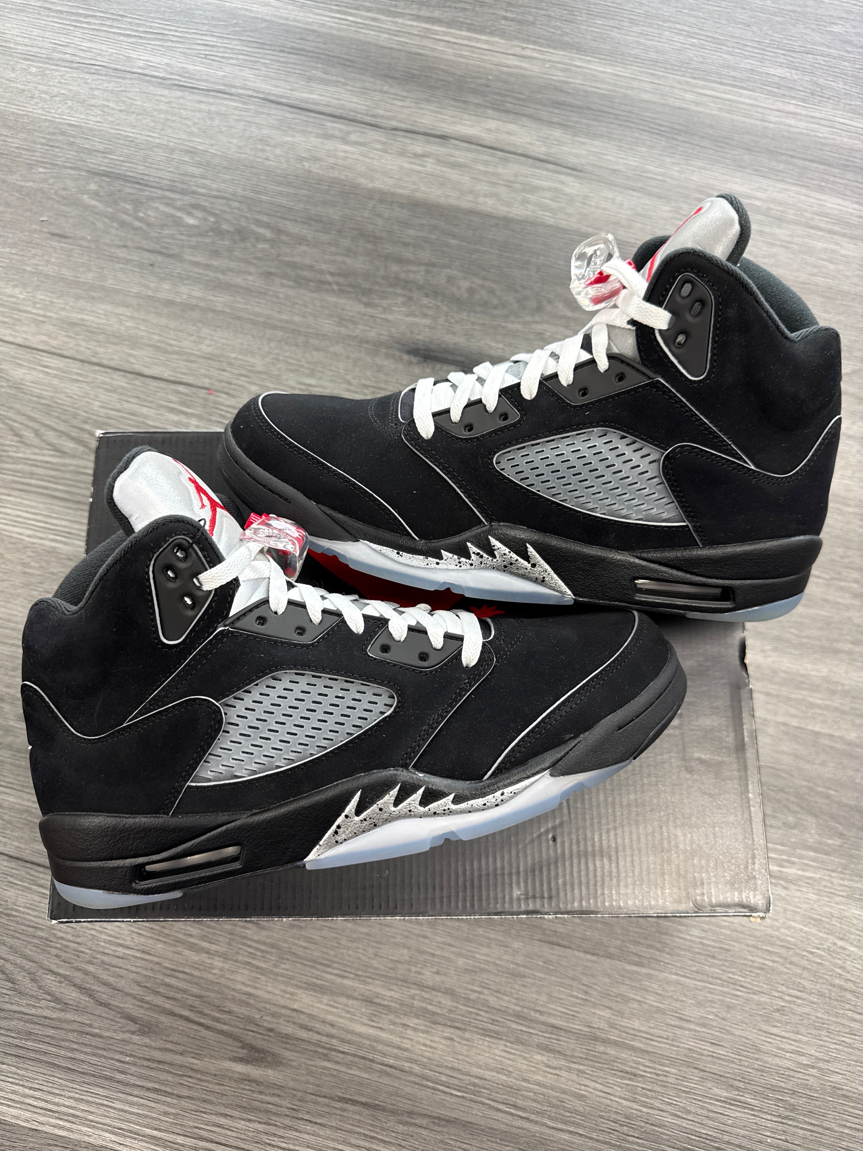 Jordan 5 Black Metallic - size 11