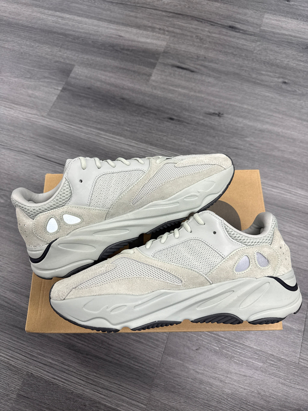 Yeezy Boost 700 Salt - Size 13