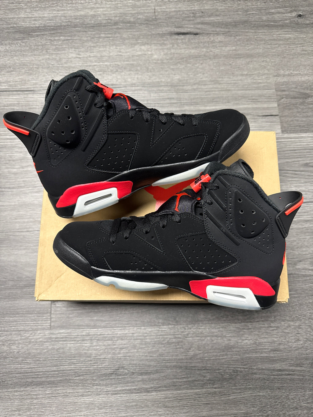 Jordan 6 Salesman - size 8